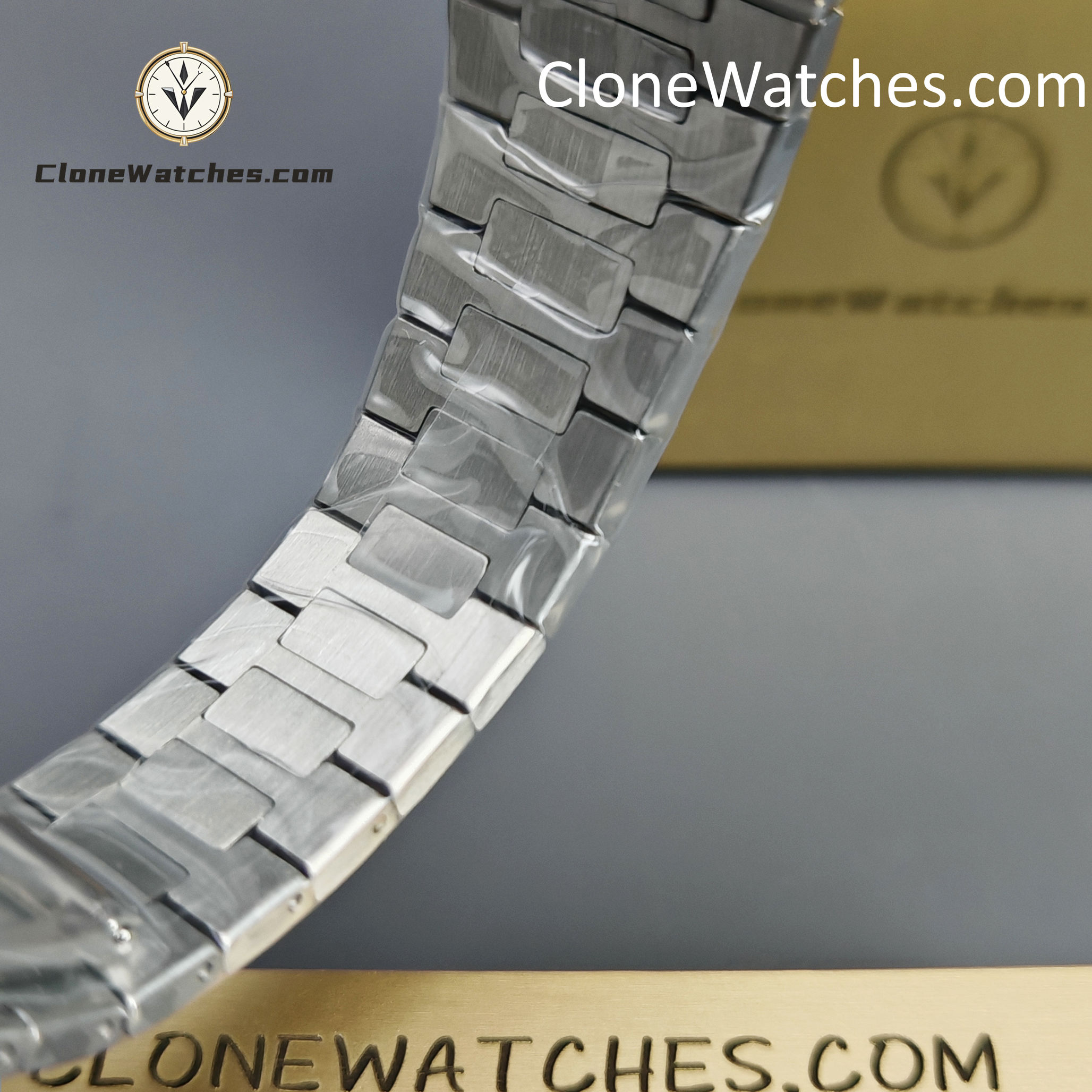 Patek Philippe Super Clone Watches 1:1 Cubitus 5821/1A-001 Green Dial