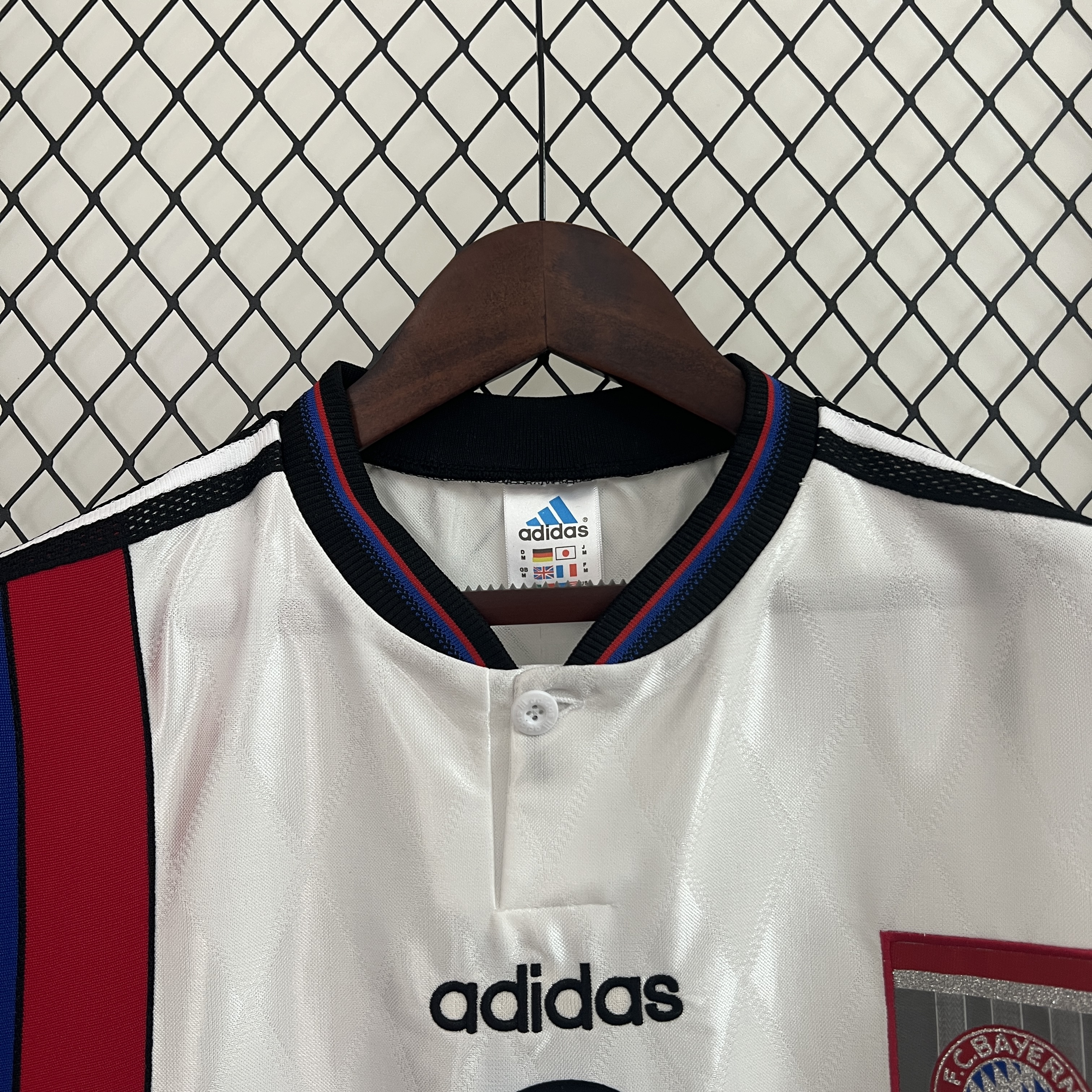 96/98 Bayern Munich retro away jersey - Fans Edition