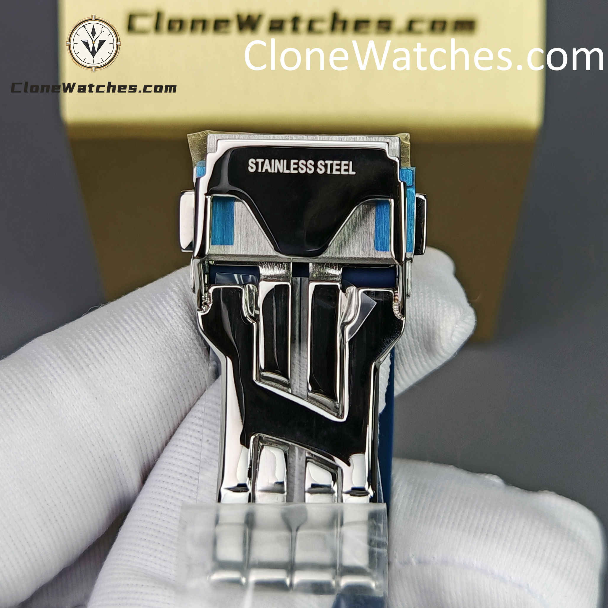 Hublot Super Clone Watches 1:1 Classic Fusion Blue Diamonds 38MM 565.NX.7170.RX.1204