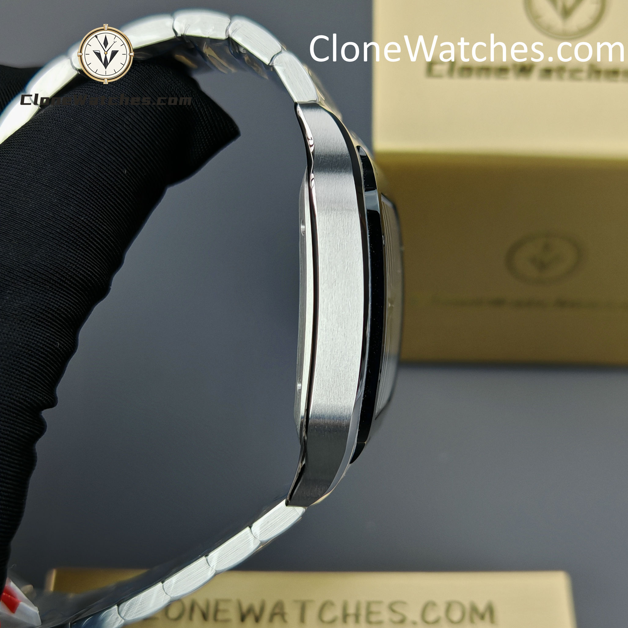 Cartier Super Clone Watches 1:1 Santos Series Gray Dial 39.8MM WSSA0037 Steel Strap