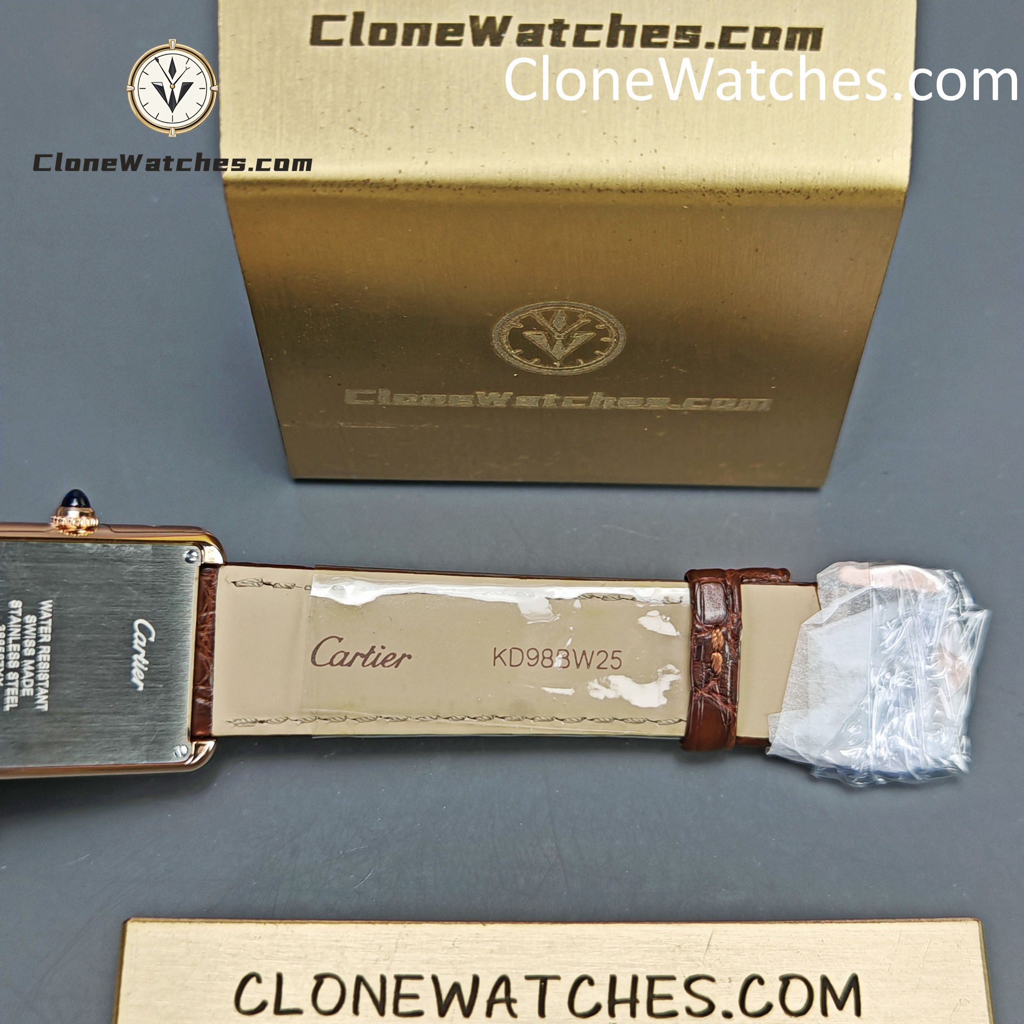 Cartier Super Clone Watches 1:1 Tank Quartz Movement White Dial 31*24.4MM W5200024