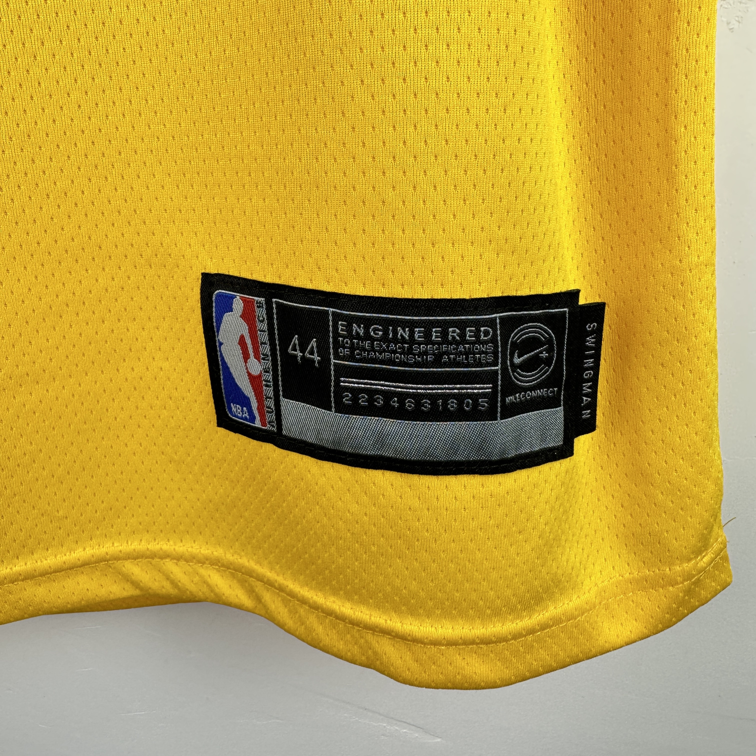 Embroidered Lakers Crew Neck Yellow No. 6 James