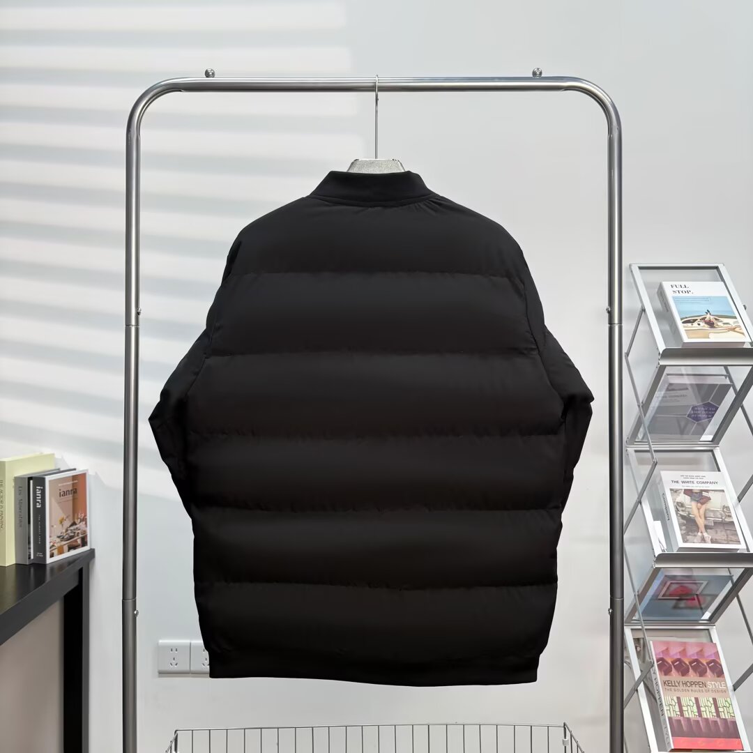 D12 Under Armour Black