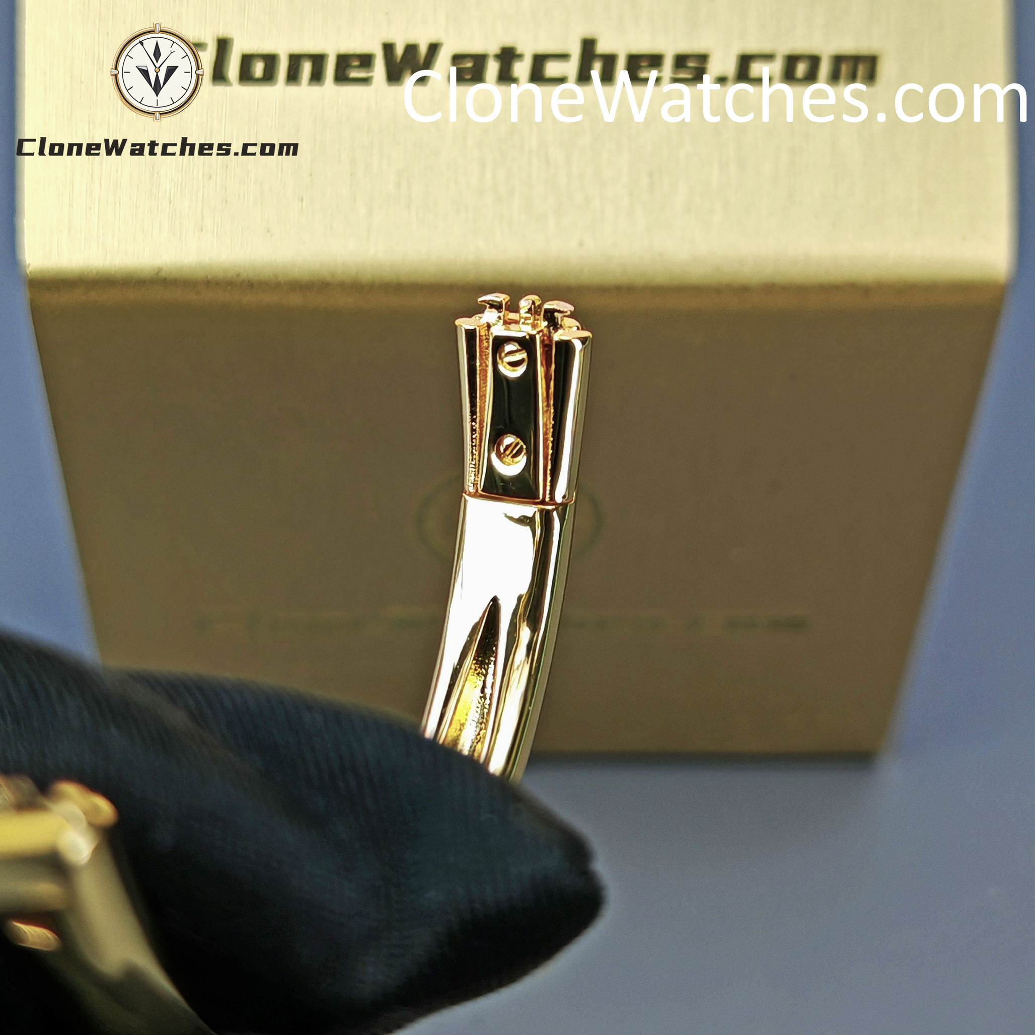 Cartier Super Clone Watches 1:1 Baignoire 18K Gold White Dial WGBA0018