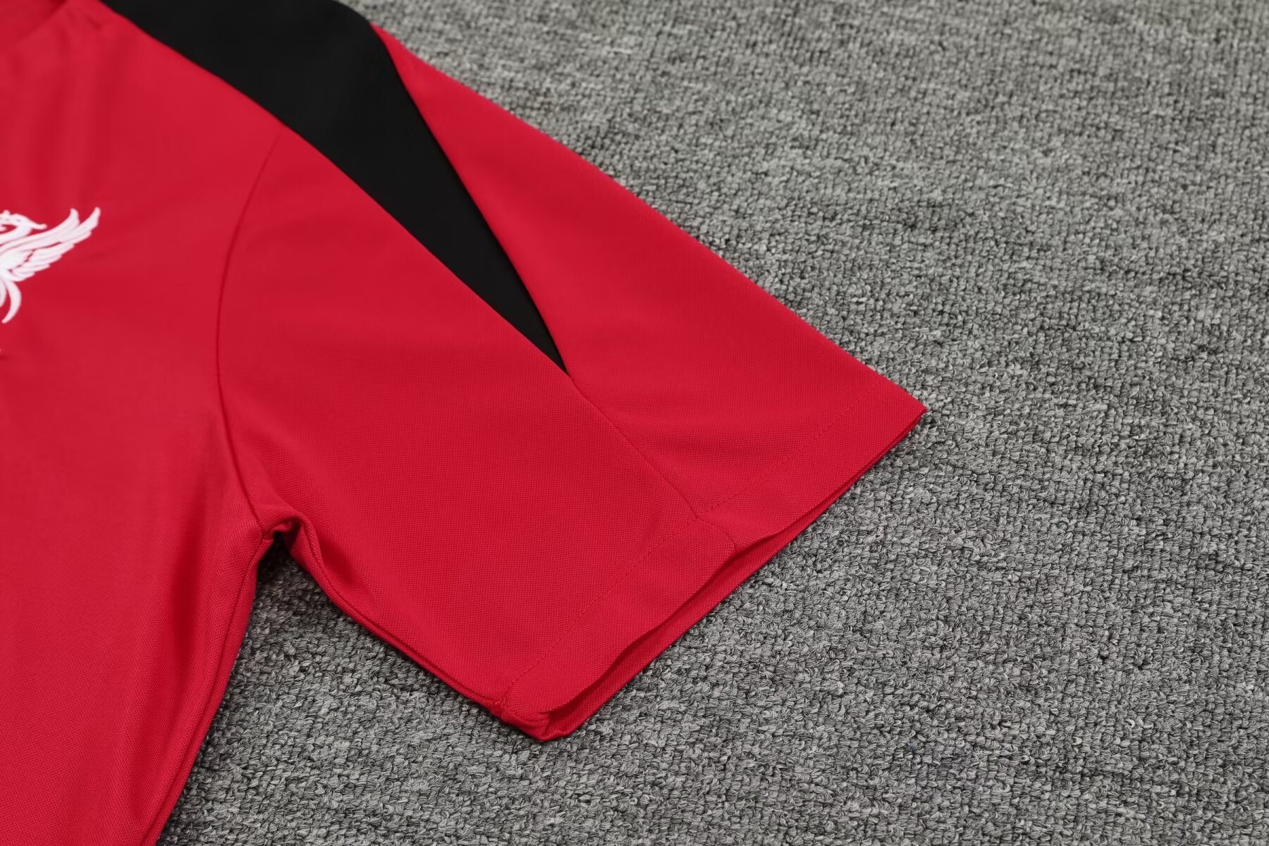 2024/25 Liverpool training kit - Adult Set