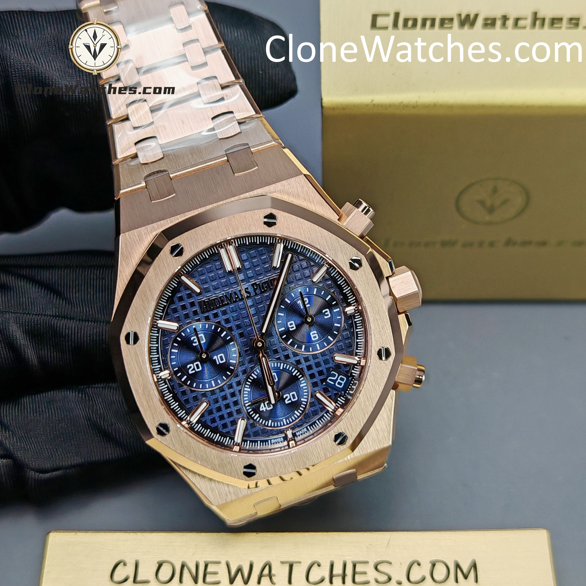 Audemars Piguet Super Clone Watches 1:1 Rose Gold Blue Dial 26240