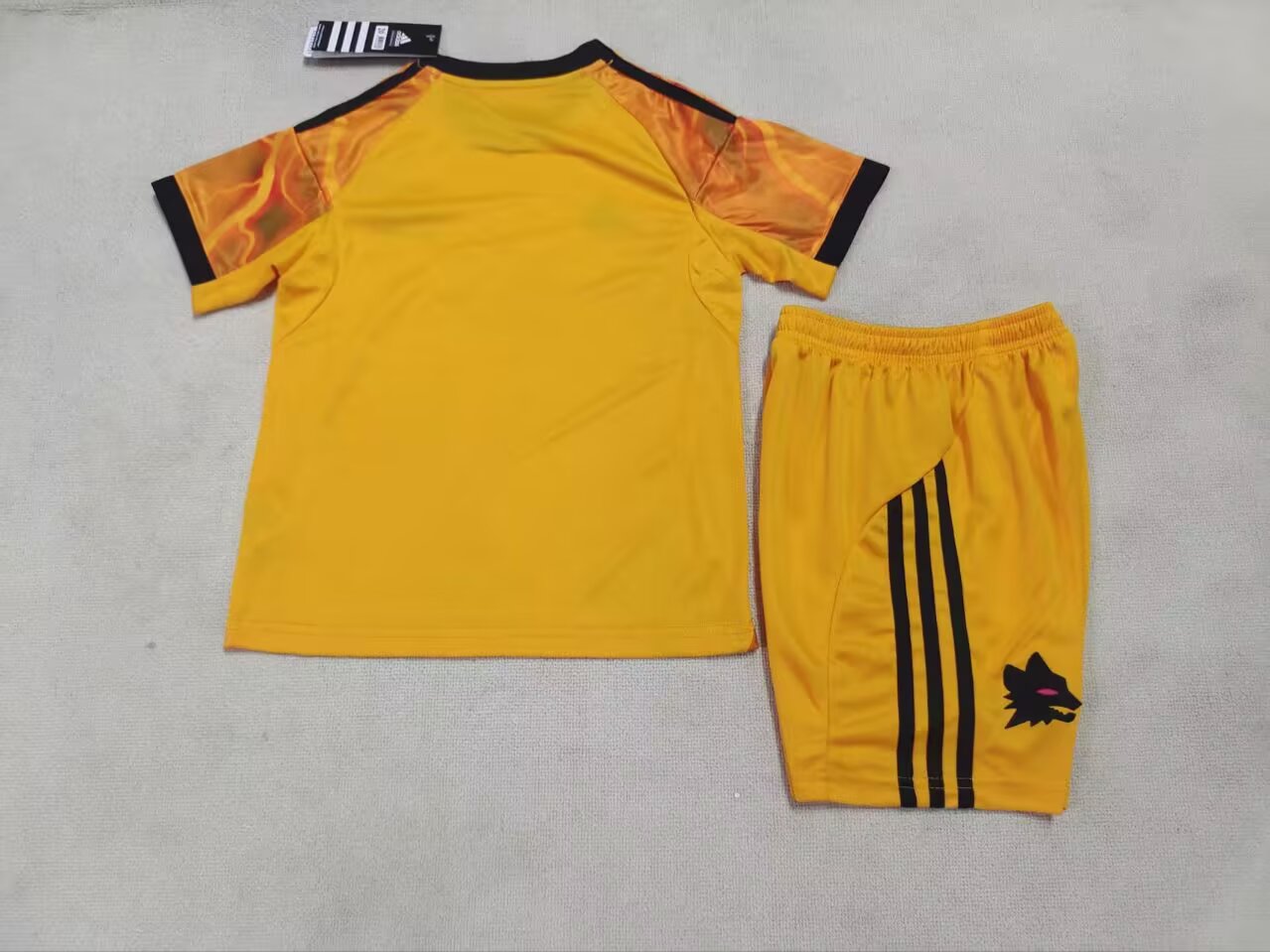 2025-26 Wolves Home Jersey - Children's Size Fans Edition