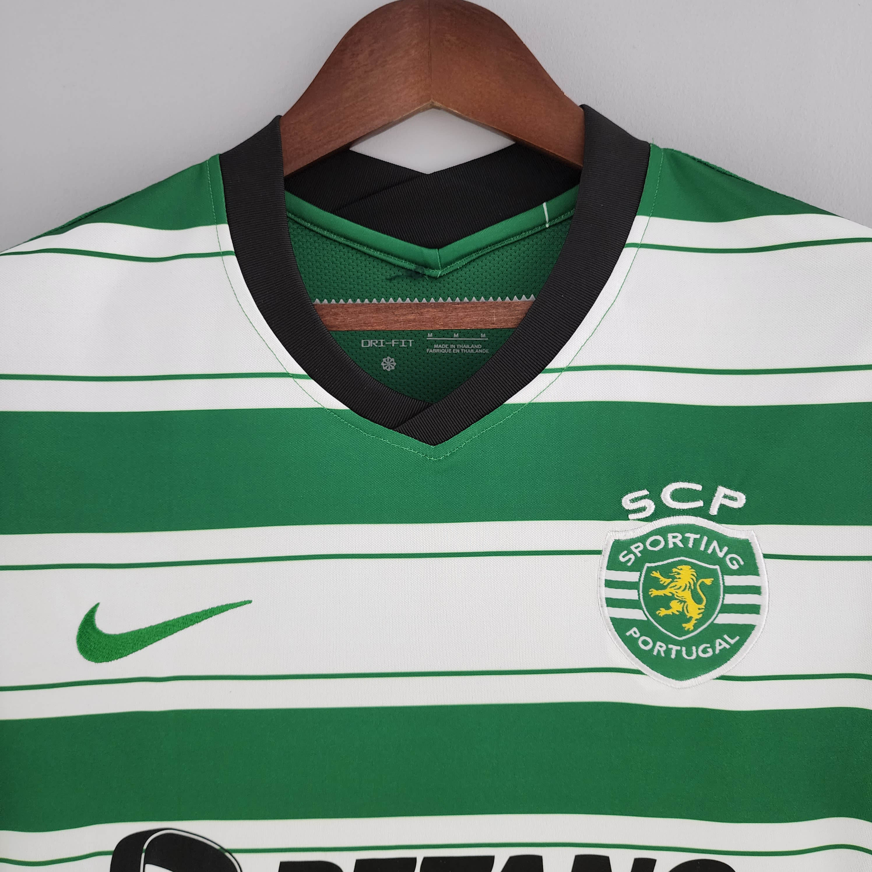 2022/2023 Sporting Lisbon Home Football Shirt - Fans Edition