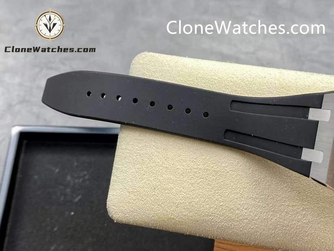 Audemars Piguet Super Clone Watches 1:1 Royal Oak 15400 Blue Dial Rubber Strap