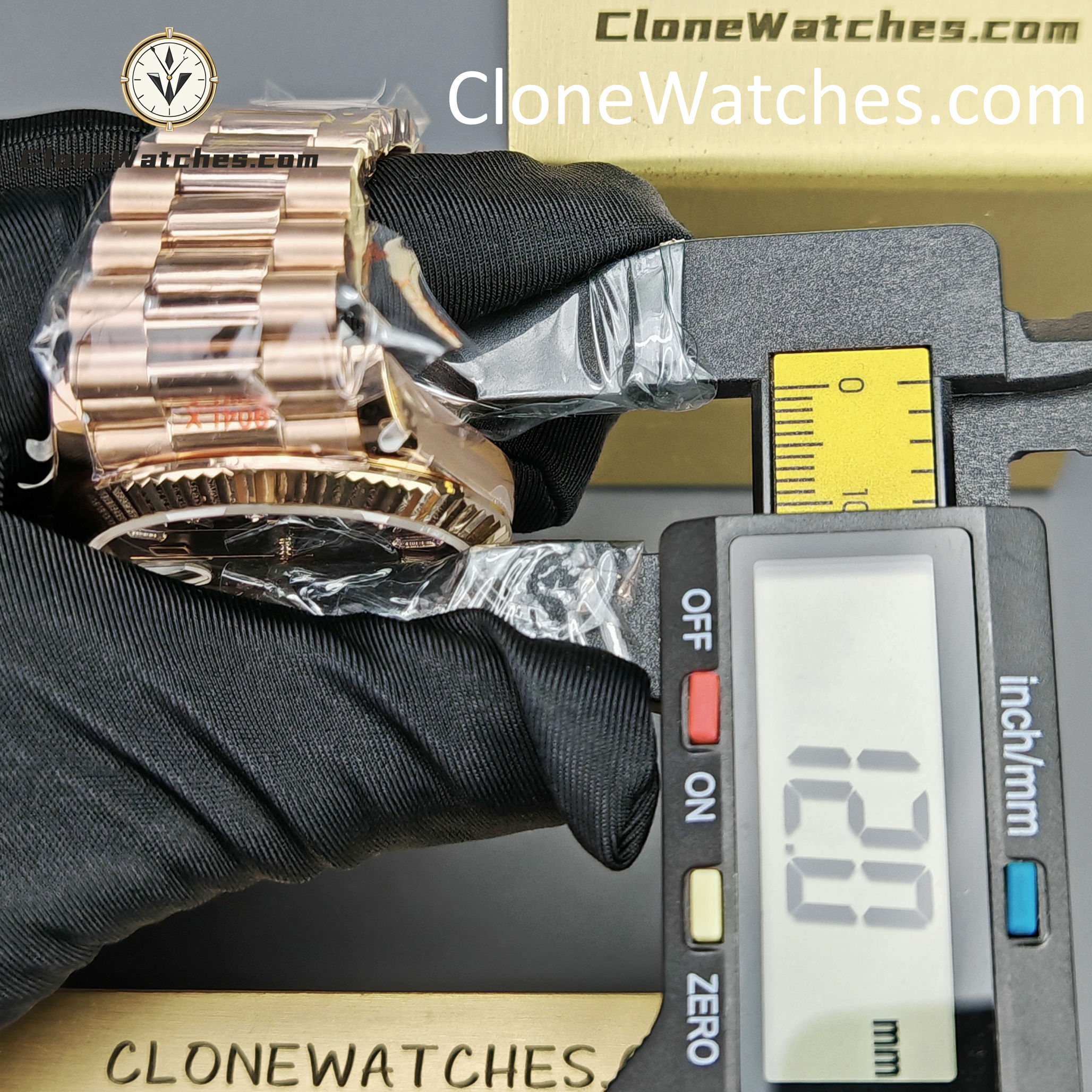 Rolex Super Clone Watches 1:1 Day Date 18K Rose Gold Black Diamond Dial 40mm m228235-0045 3255 Movement