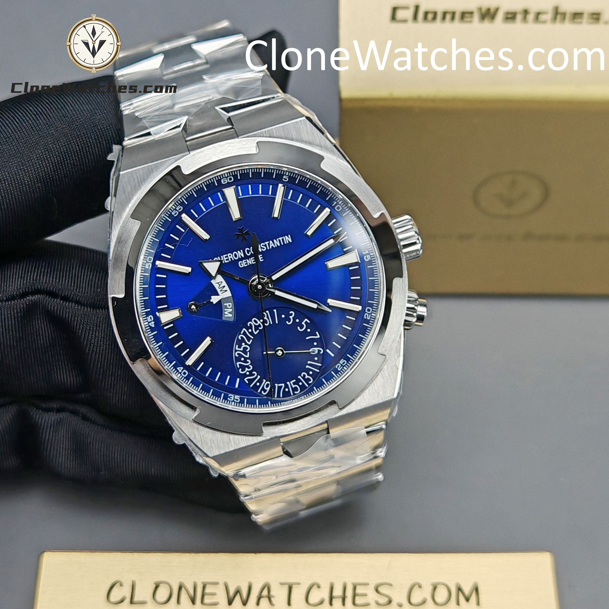 Vacheron Constantin Super Clone Watches 1:1 Overseas Dual Time 7920V/210A-B334 Blue Dial