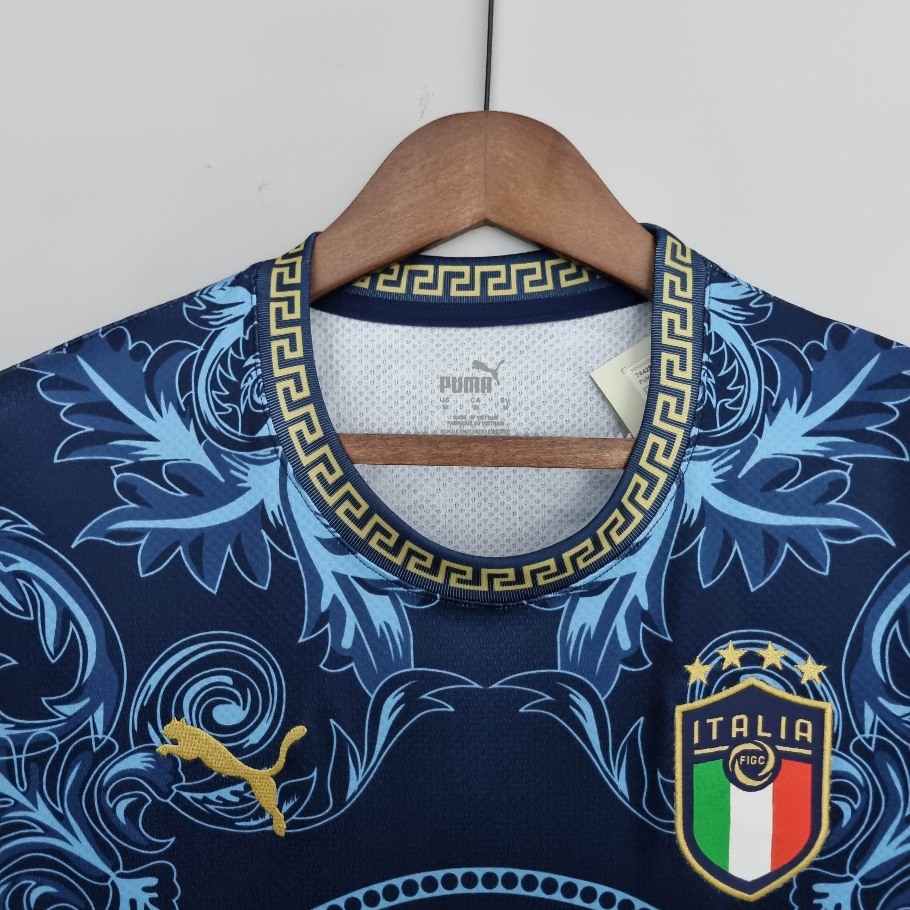 2022 Italy Commemorative Edition Blue Soccer Shirt - Fans Edition