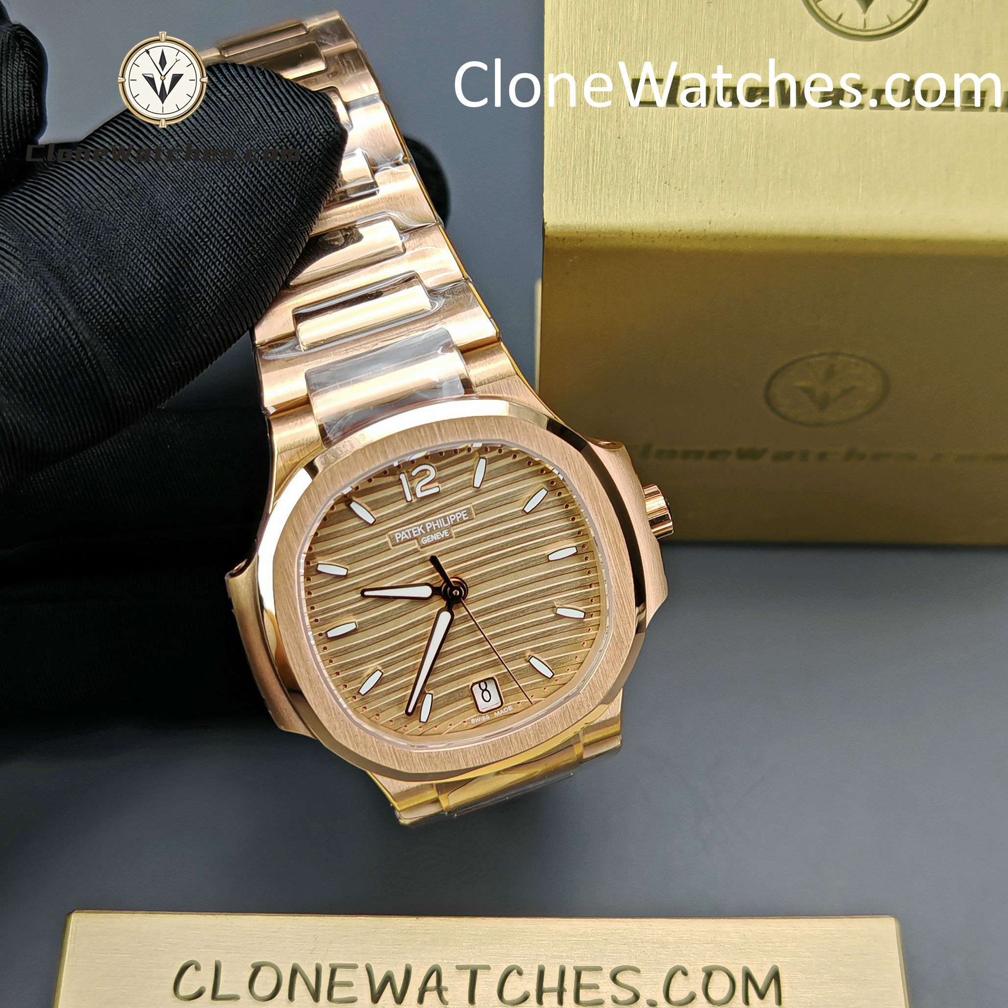 Patek Philippe Super Clone Watches 1:1 Nautilus Rose Gold 7118/1R-010 35.2 mm