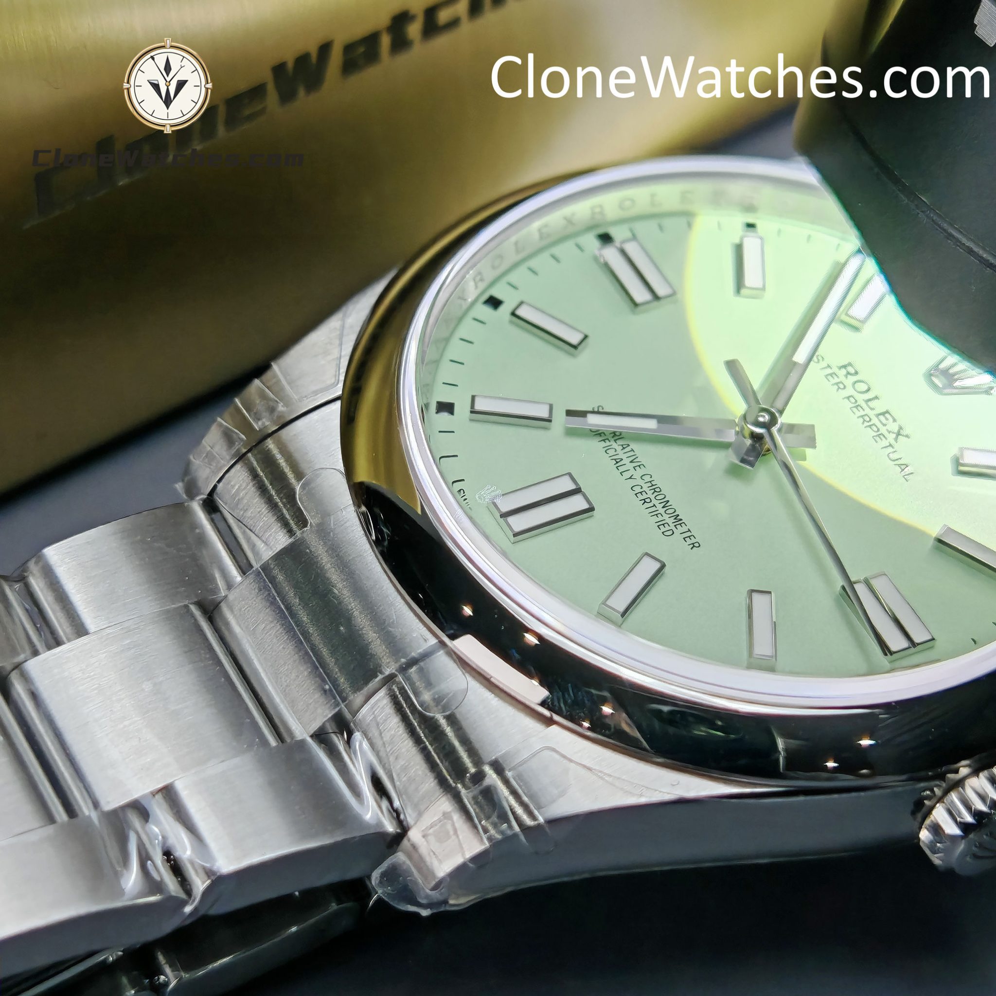 Rolex Super Clone Watches 1:1 Oyster Perpetual Olive Green Dial 41mm M134300-0006 3230 Movement