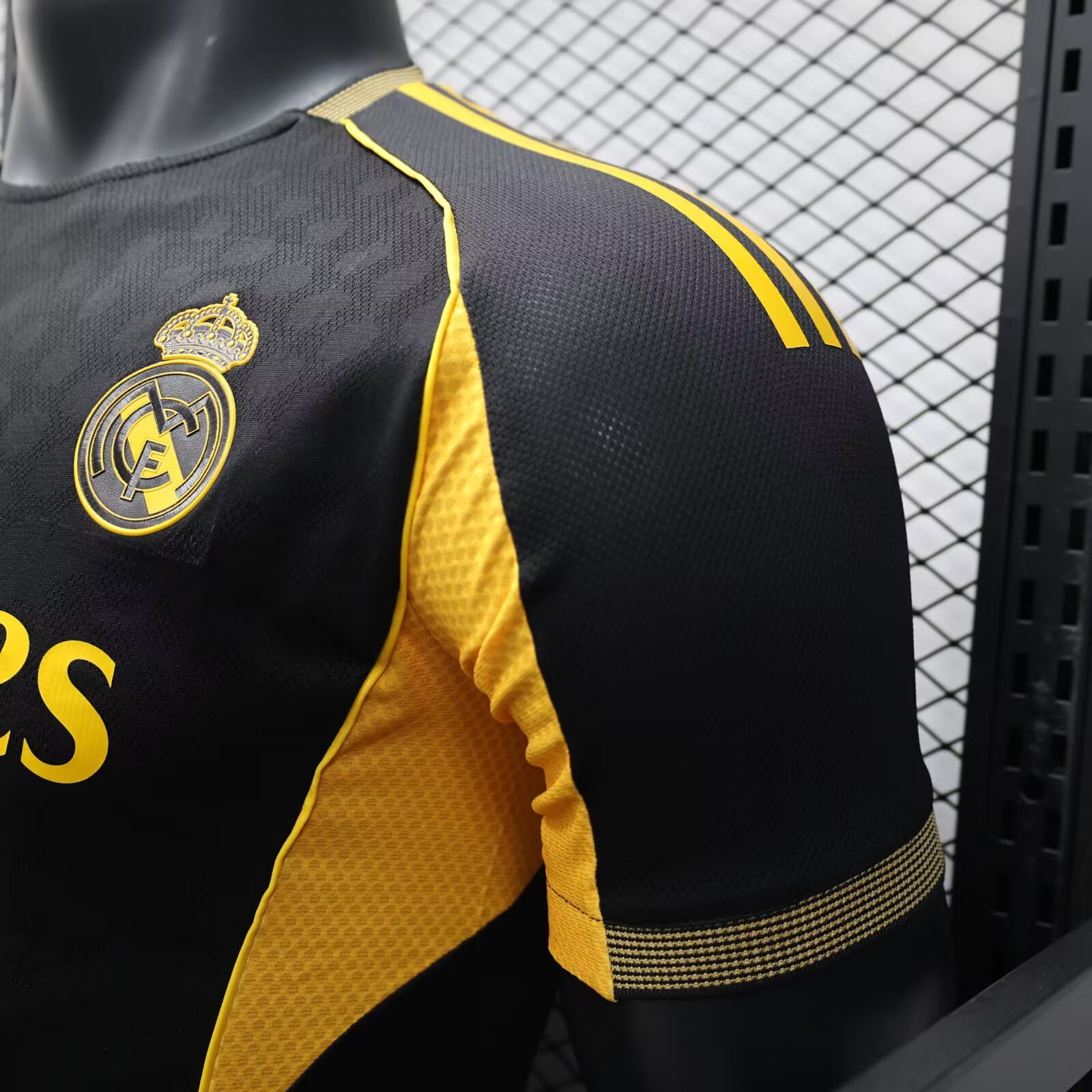 2025-26-Real Madrid Special Edition Black and Gold-Jersey-Player Edition