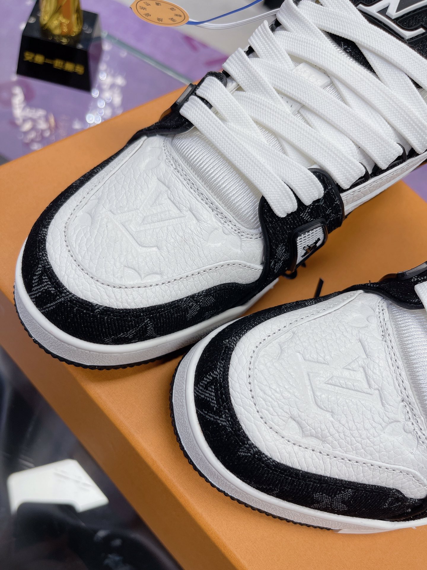 LOUIS VUITTON Fashion Casual Shoes