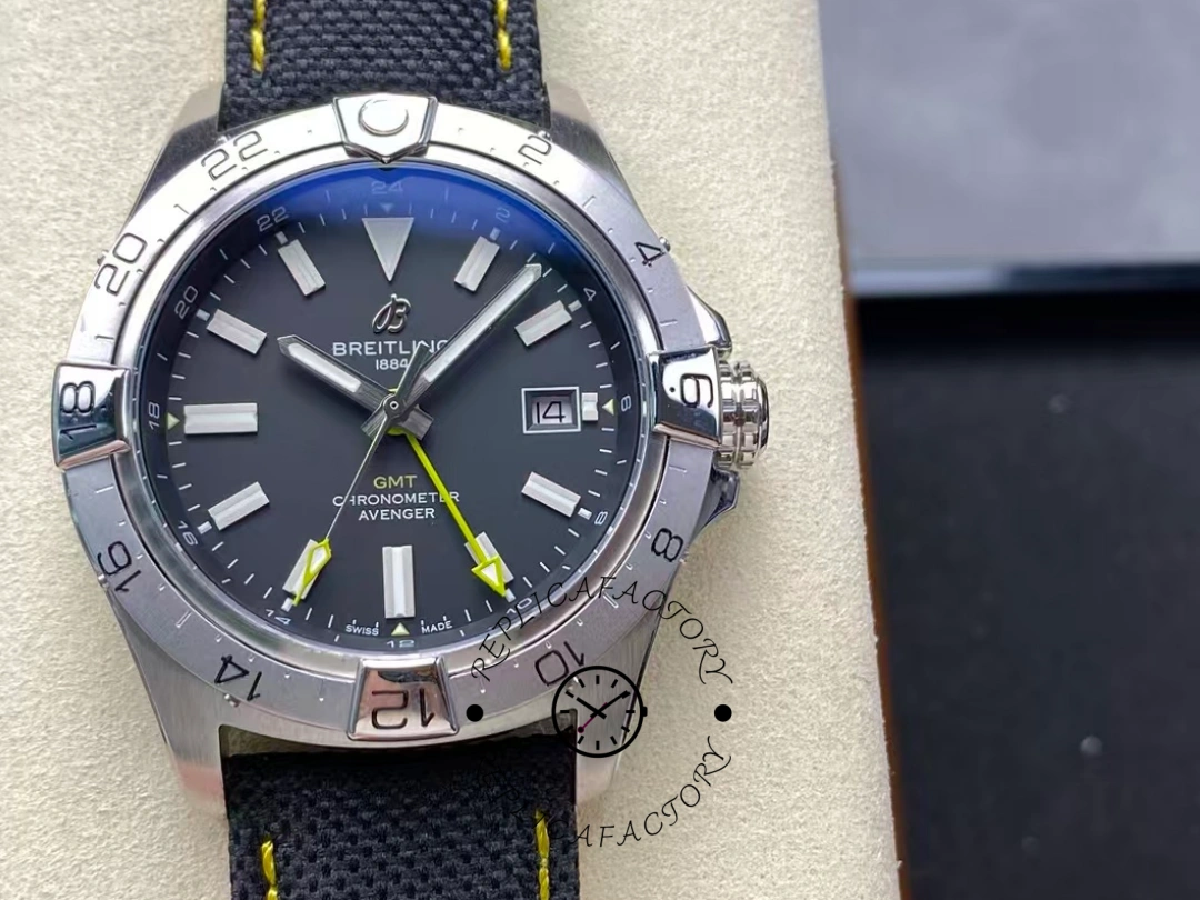Breitling Avenger GMT 44MM Yellow Pointer A32320101B1X1 Replica