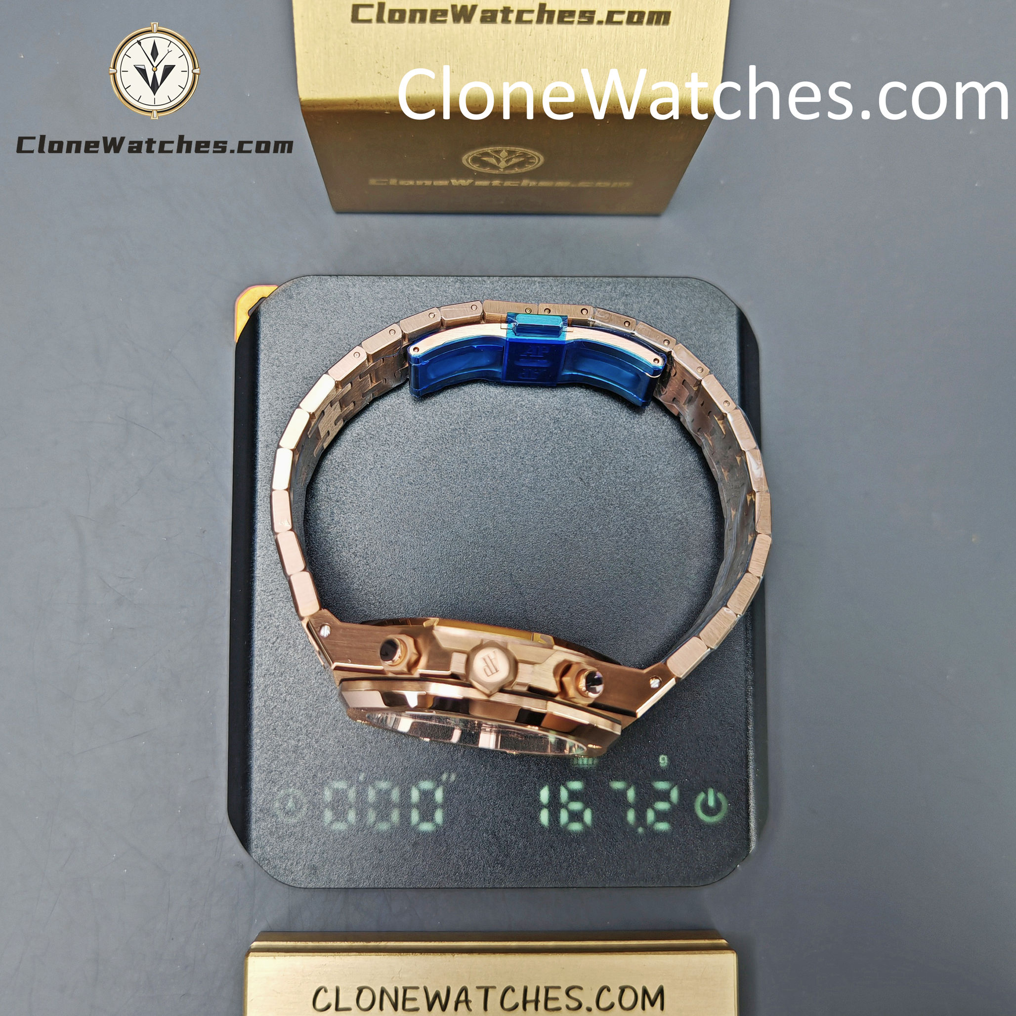 Audemars Piguet Super Clone Watches 1:1 Rose Gold Blue Dial 26240