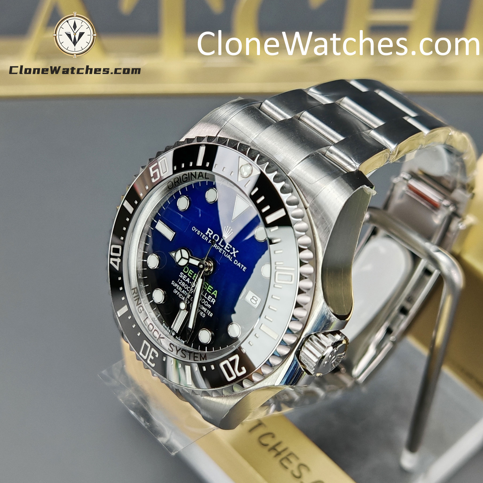 Rolex Super Clone Watches 1:1 Deepsea Sea Dweller Gradient Blue Dial m126660-0002 3235 Movement