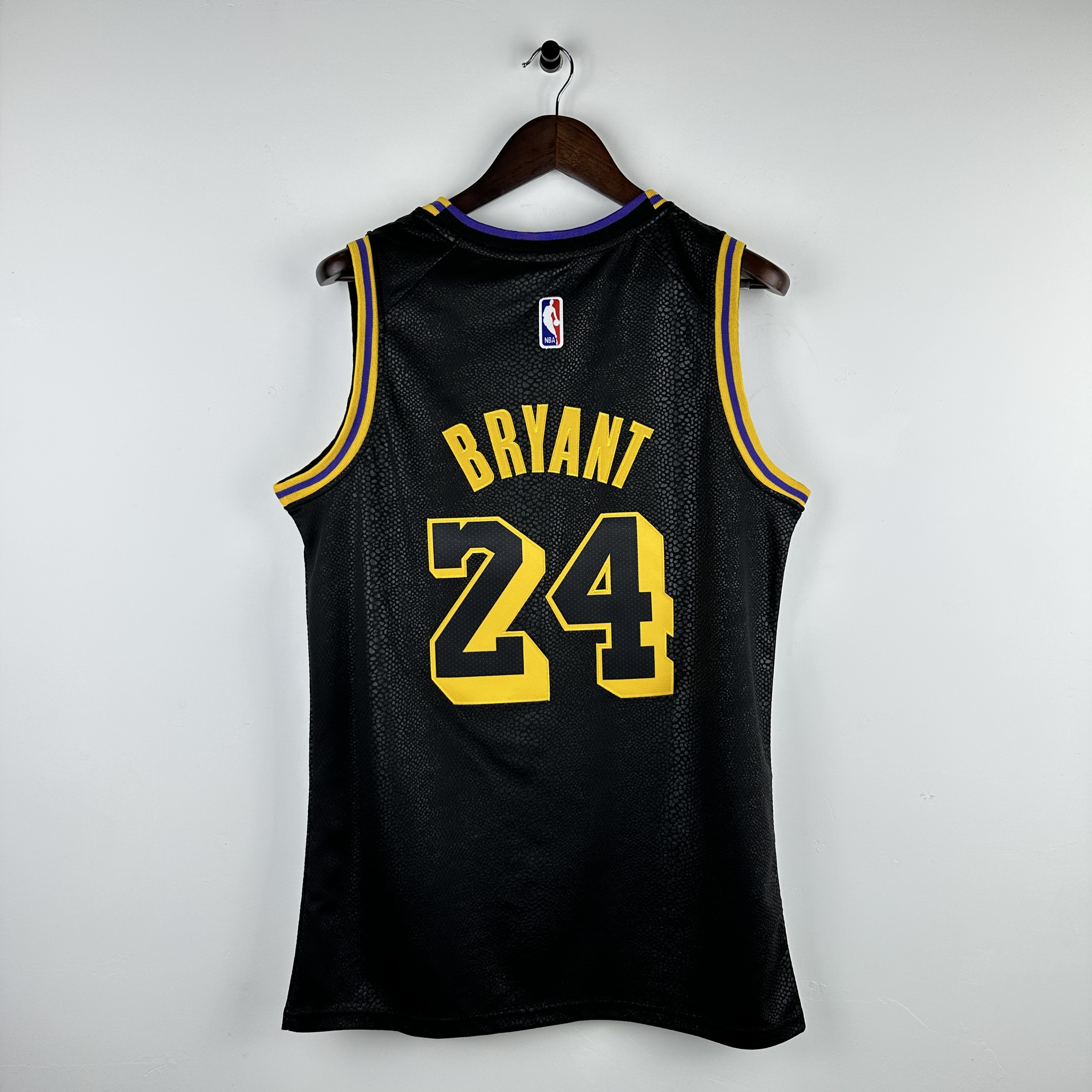 Embroidery Lakers Snake pattern Front 8 Back 24 Kobe