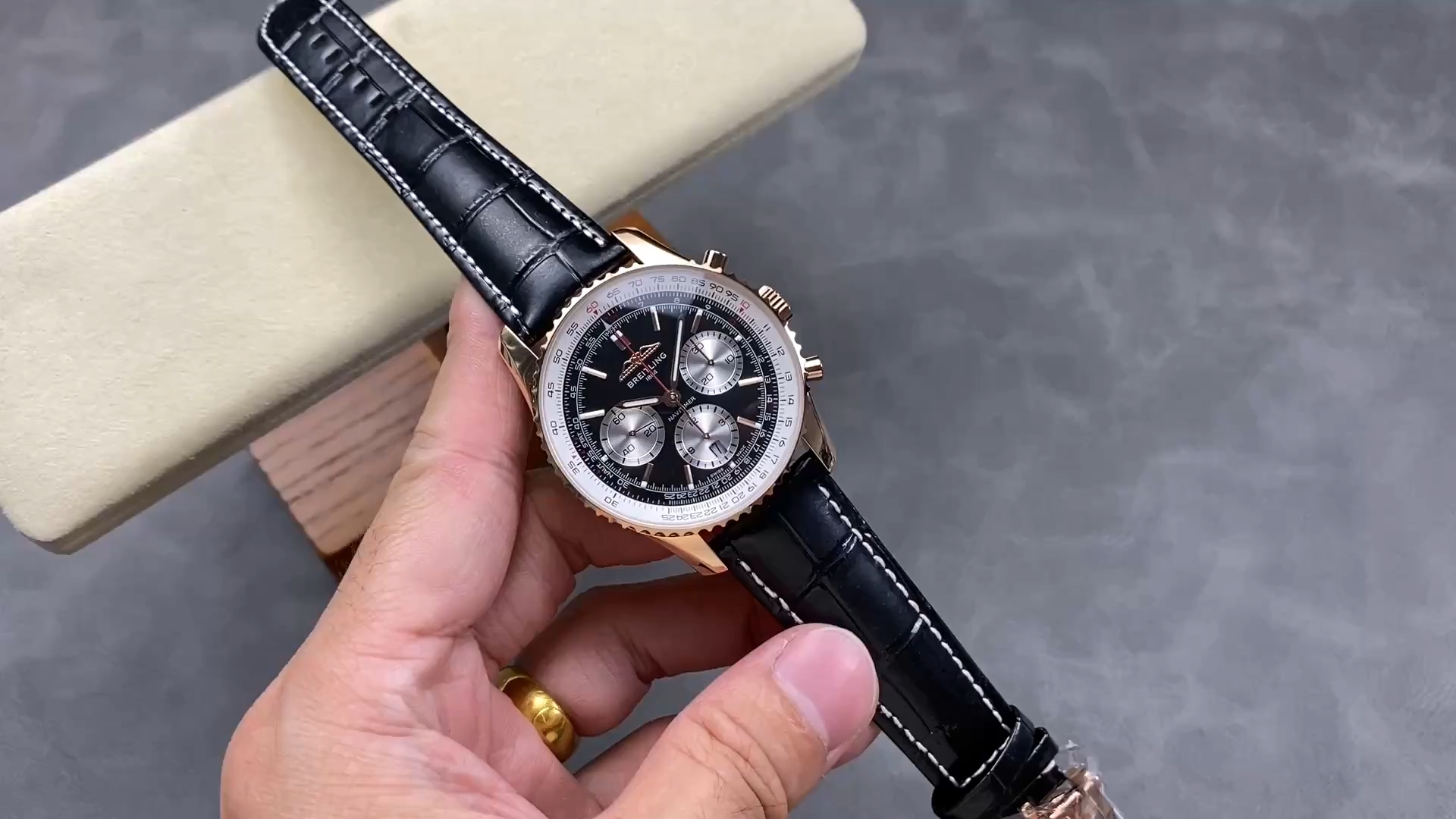 Breitling Navitimer B01 Rose Gold 43MM RB0138211B1P1 Replica