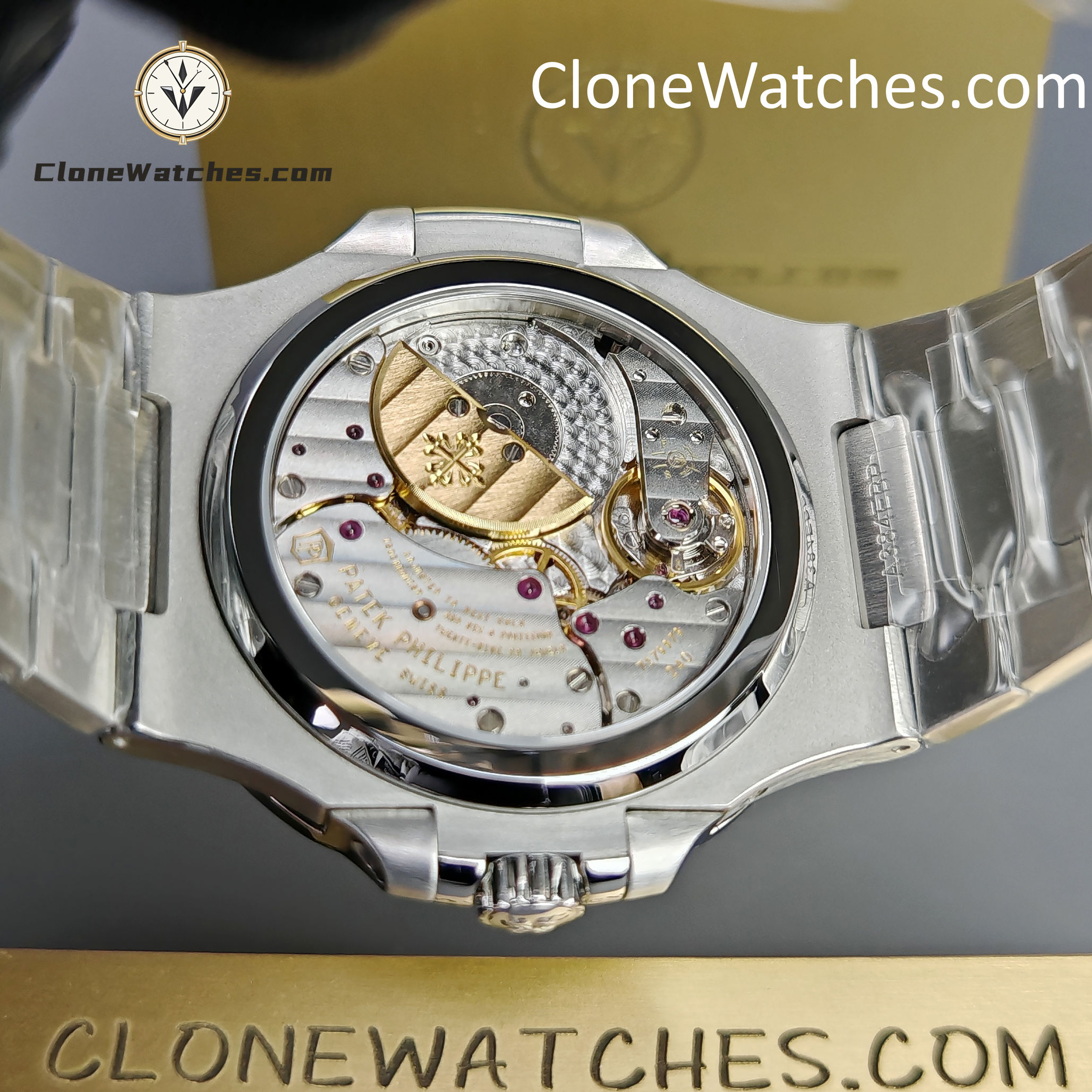 Patek Philippe Super Clone Watches 1:1 Nautilus Moon Phase 5712 Tiffany & Co Blue Dial New Clasp