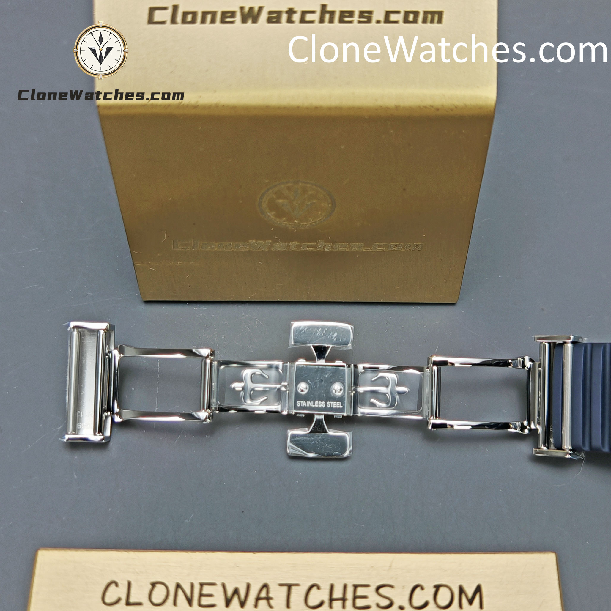 Patek Philippe Super Clone Watches 1:1 Aquanaut 5168G-001 Jumbo Blue 42 mm