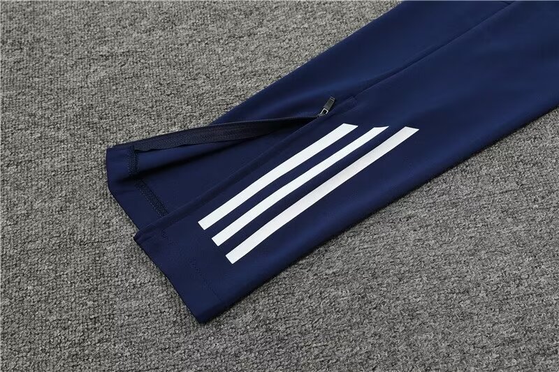 2024/25 Arsenal half zip training suit