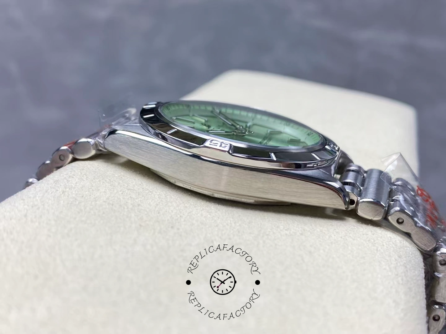 Breitling Chronomat Automatic 36mm Mint Green A10380101L1A1 Replica