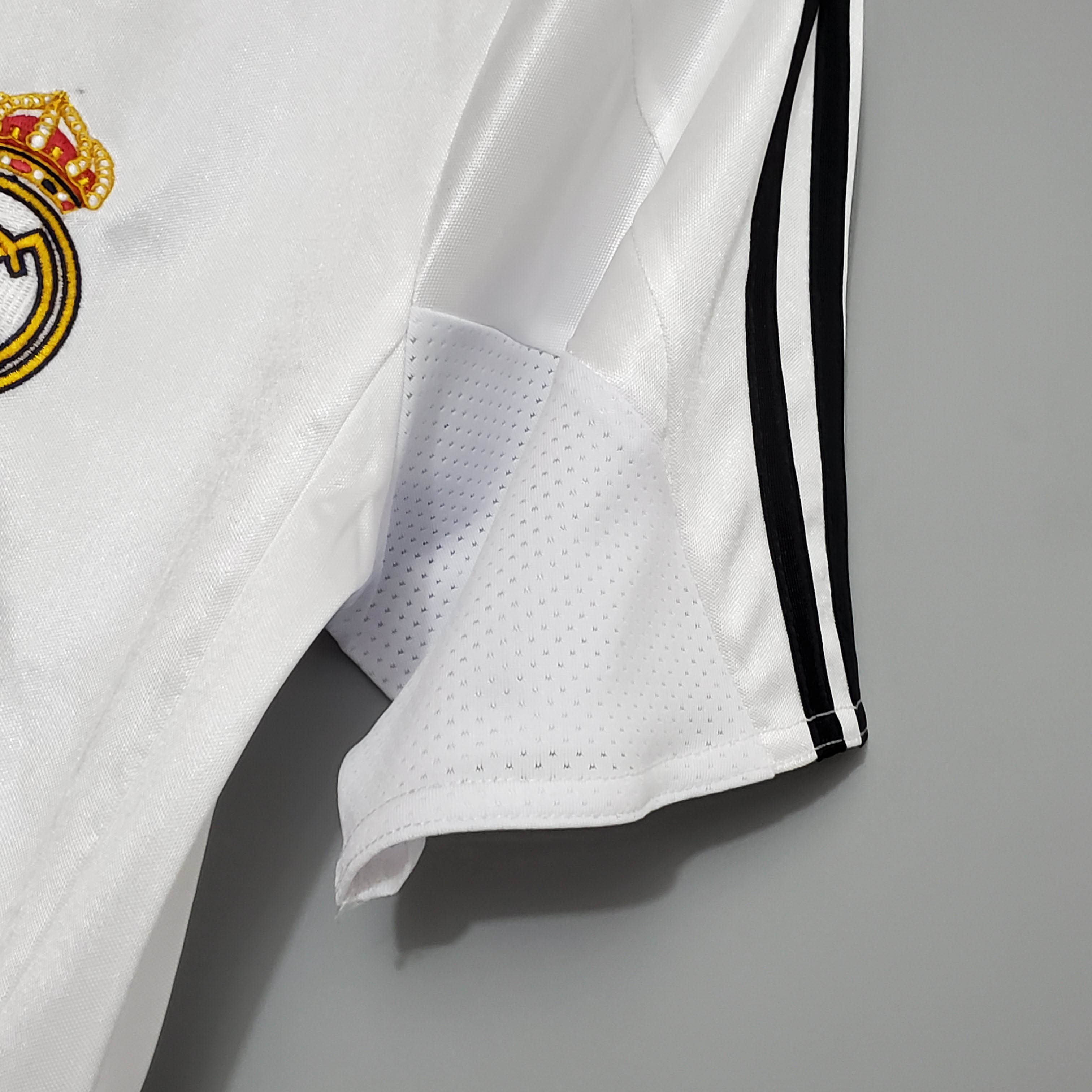 2004/2005 Retro Real Madrid Home - Fans Edition