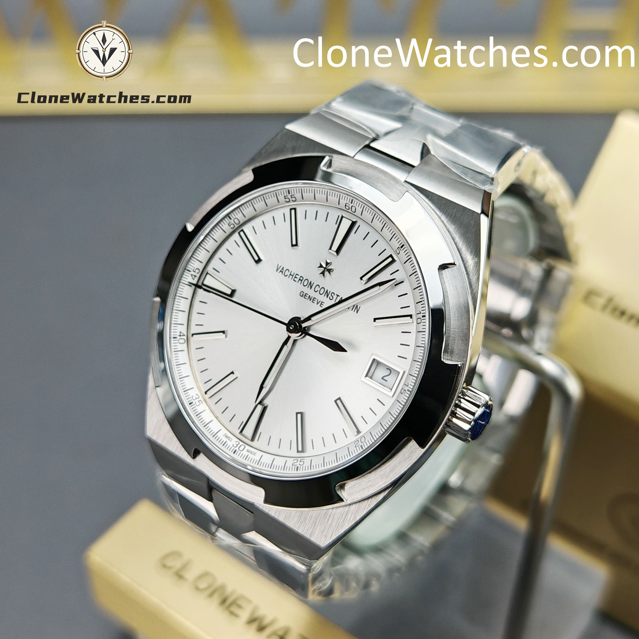 Vacheron Constantin Super Clone Watches 1:1 Overseas 4500V/210A-B126 Silvery white Dial