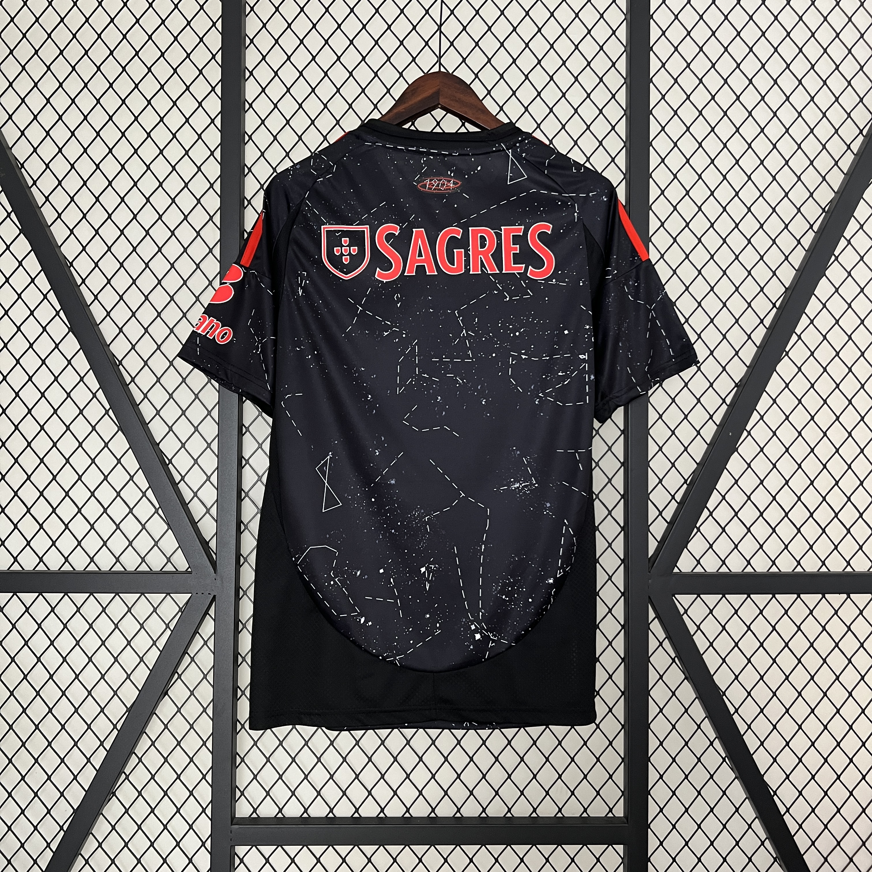 2024/25 Benfica Away Shirt