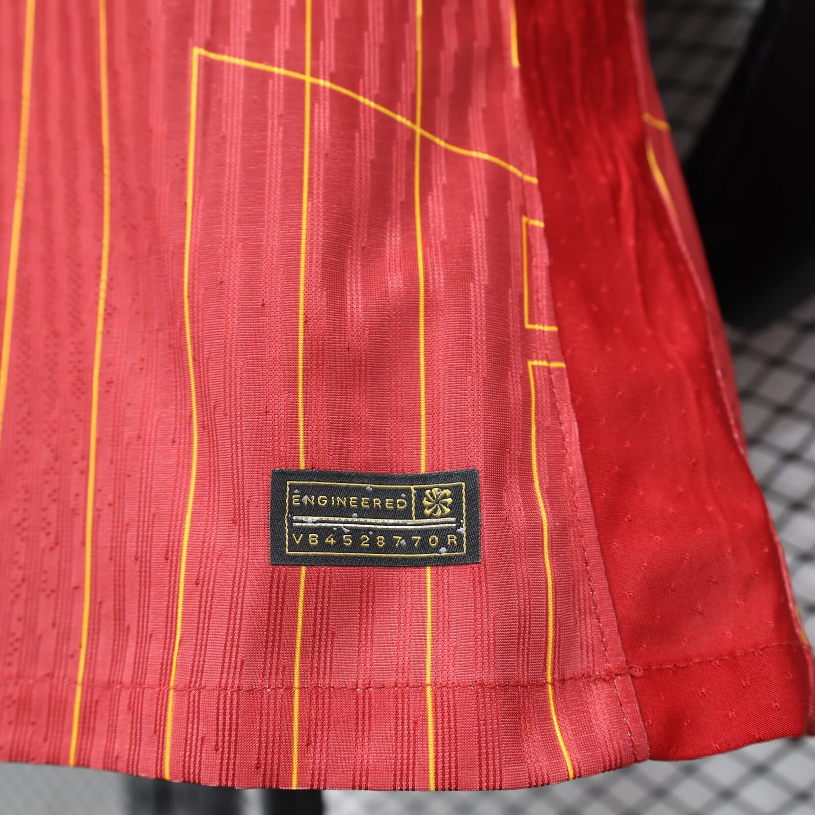 2024/25 Liverpool Home Shirt - Player Edition