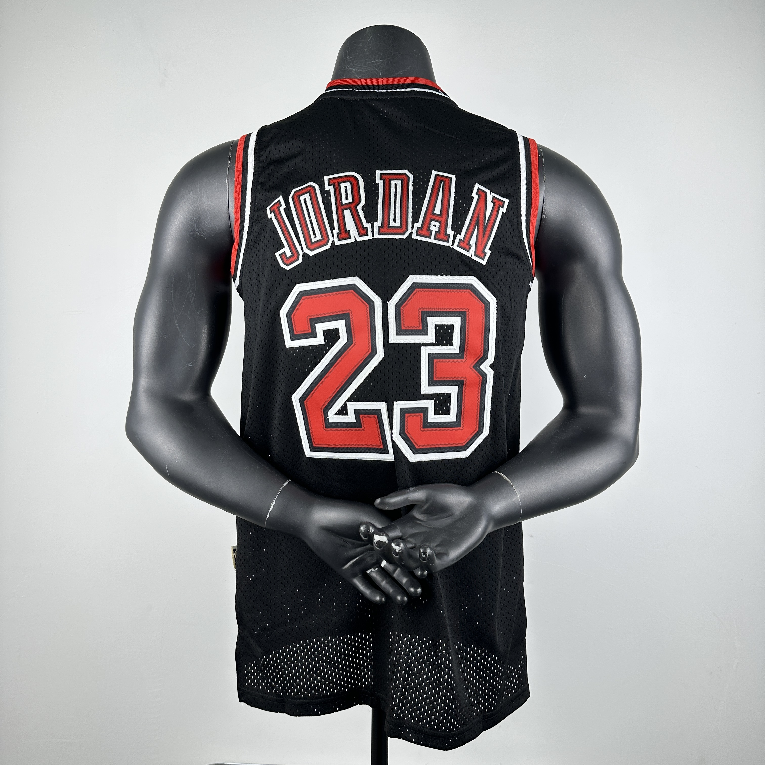 Embroidered MN retro jersey Bulls 97/98 season black No. 23 Jordan