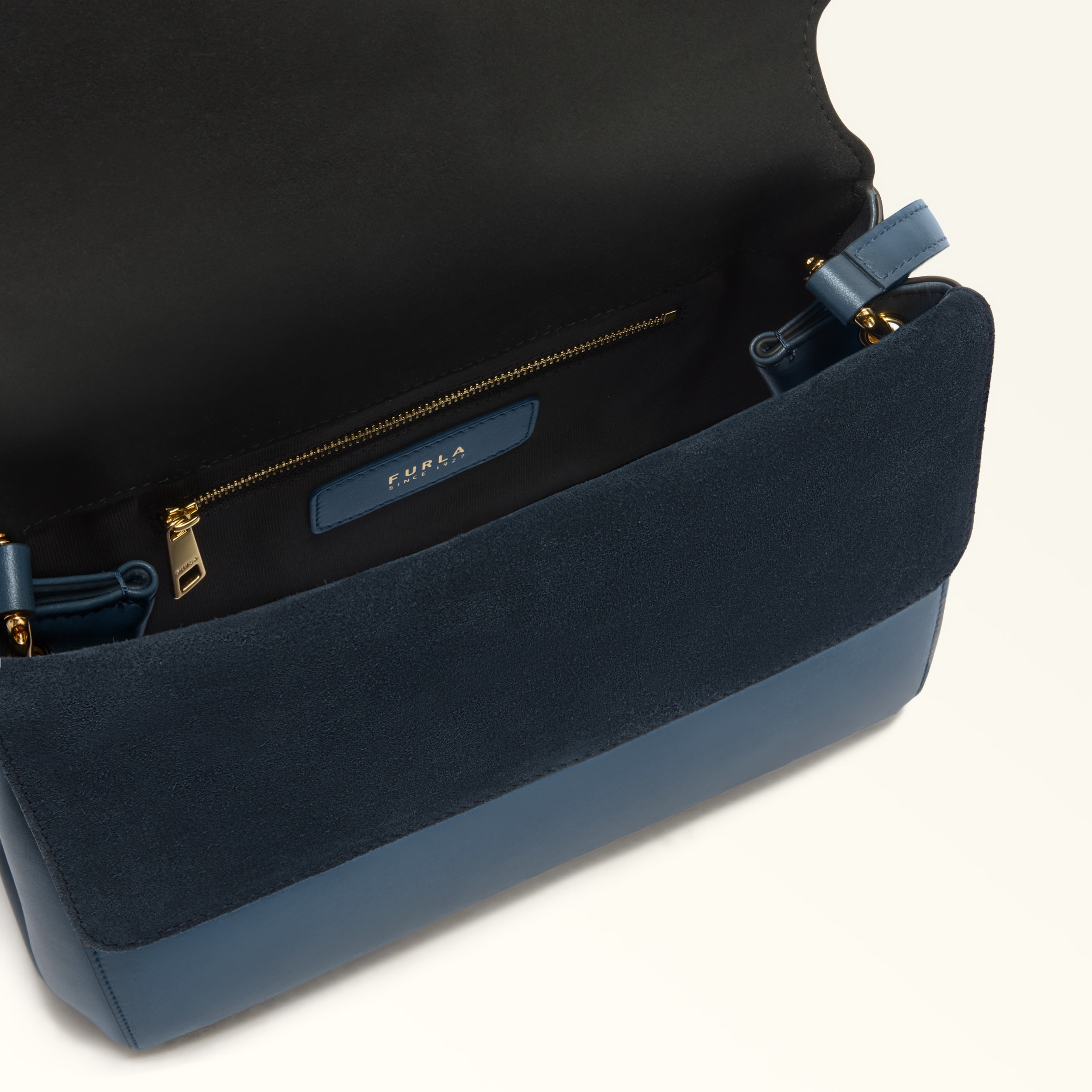 Furla Domus Shoulder Bag S