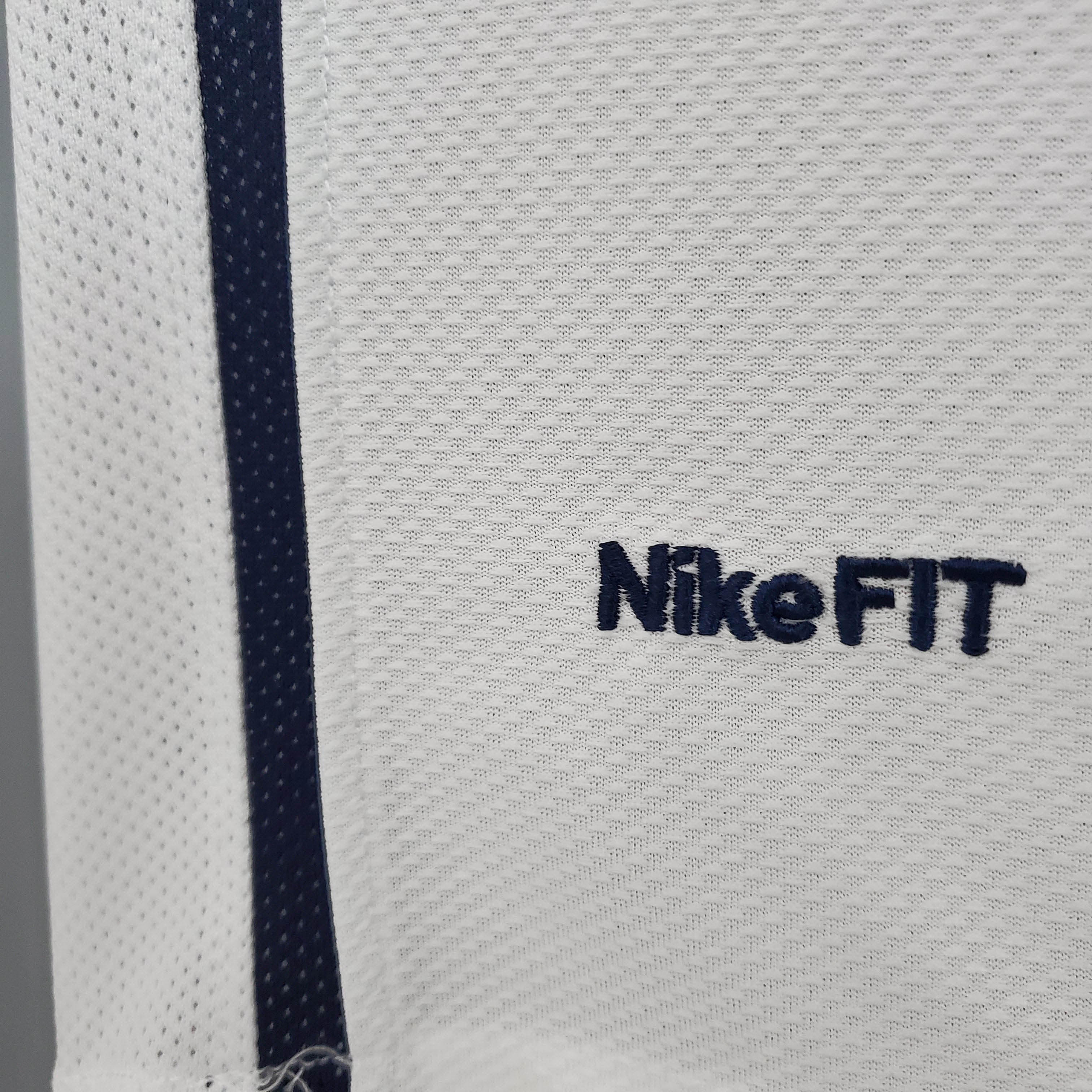 2008/2009 Retro Manchester United Away Football Shirt 1:1 Thai Quality - Fans Edition