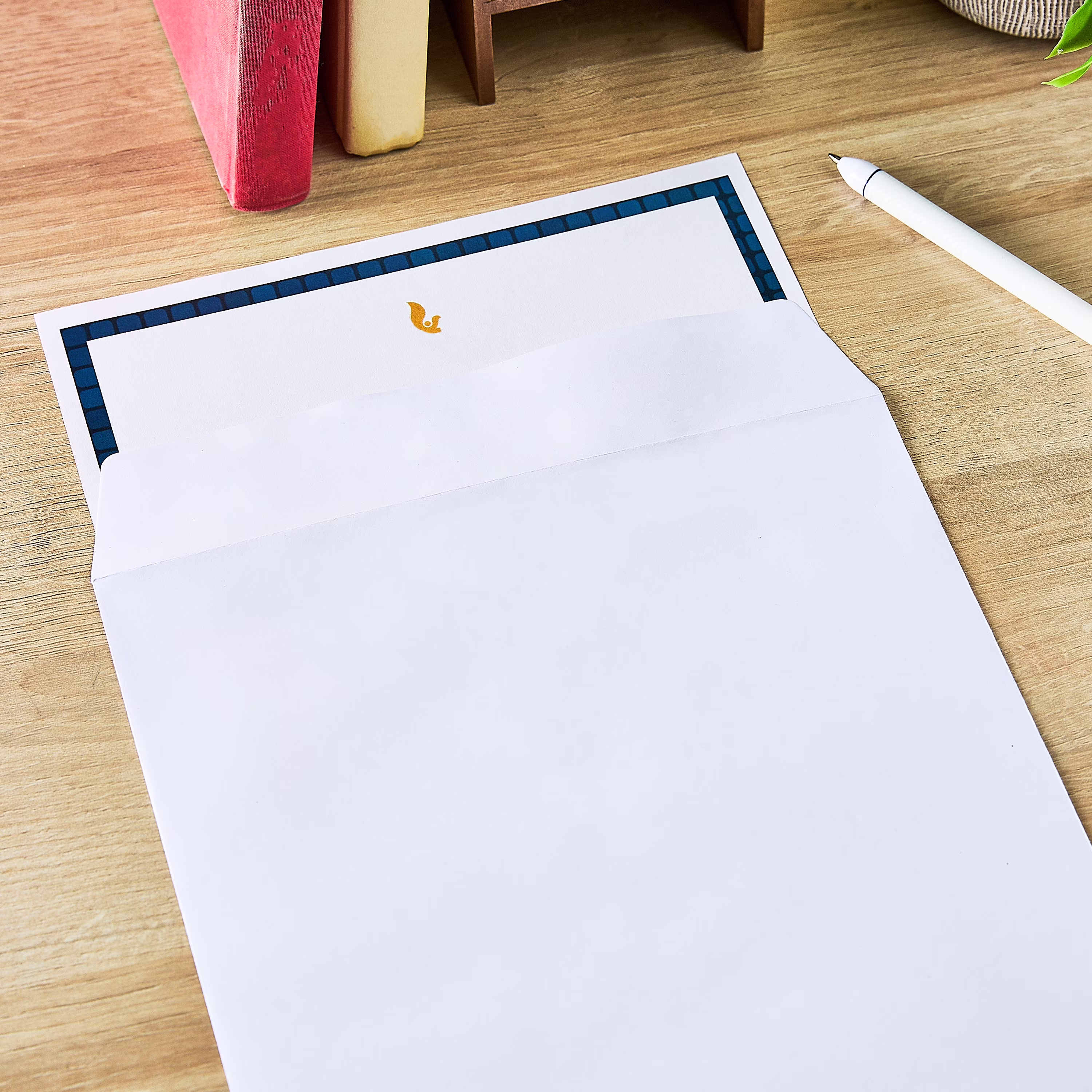 Pen+Gear Peel and Stick Catalog Envelopes, White, 9 in x 12 in, 6 Count