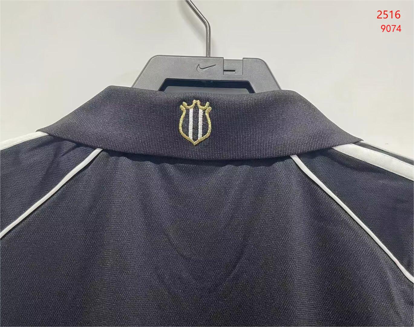 2000/01 Newcastle United Away Retro Shirt