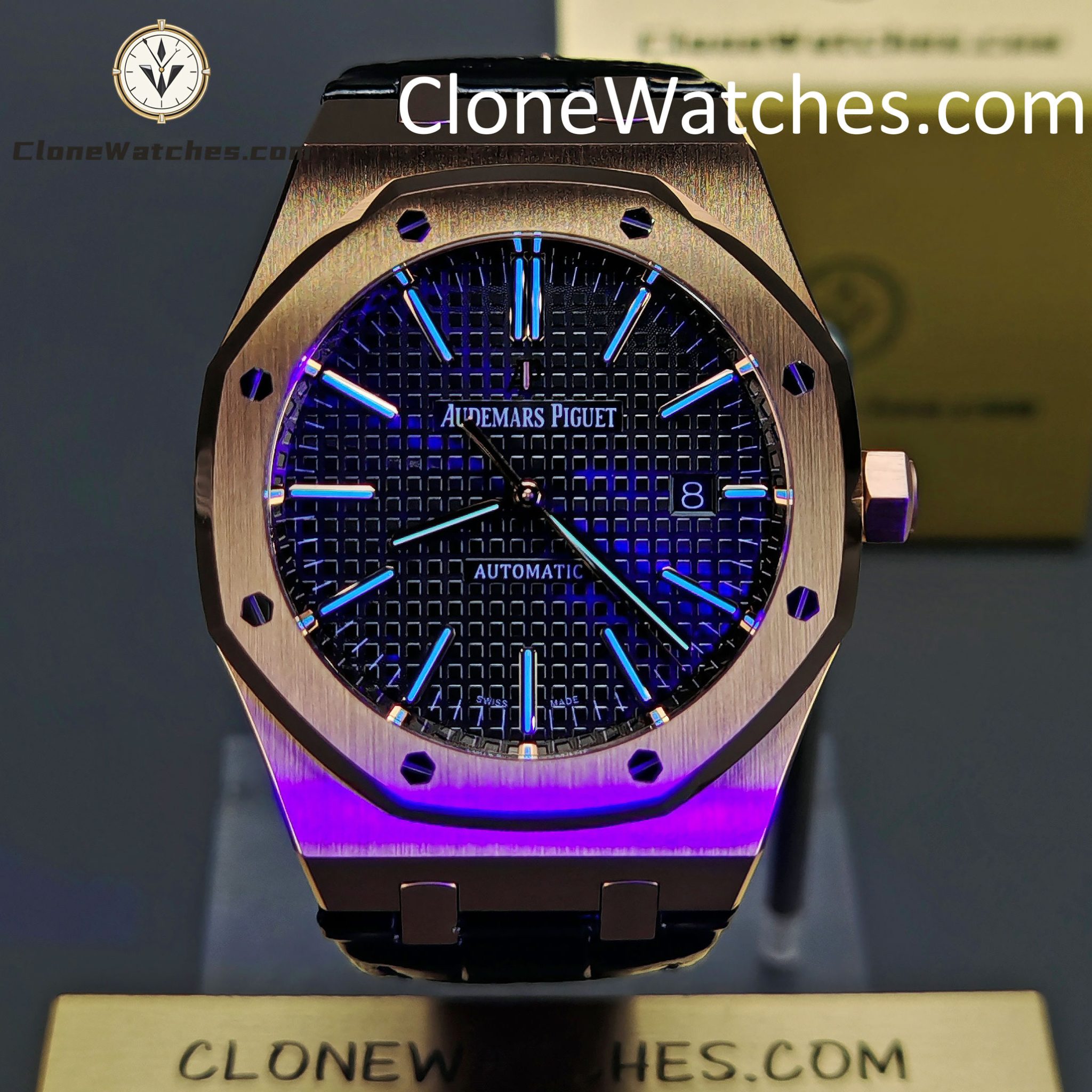 Audemars Piguet Super Clone Watches 1:1 Royal Oak Rose Gold 15400 Black Dial Rubber Strap
