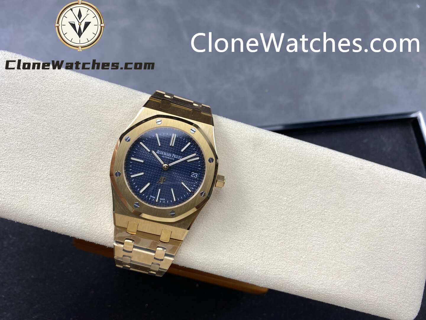 Audemars Piguet Super Clone Watches 1:1 Royal Oak 18K Gold 15202BA 39MM