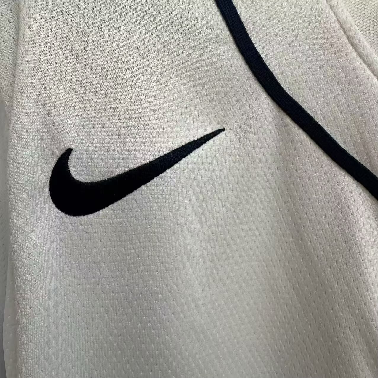 25-26 Paris Baseball Jersey White