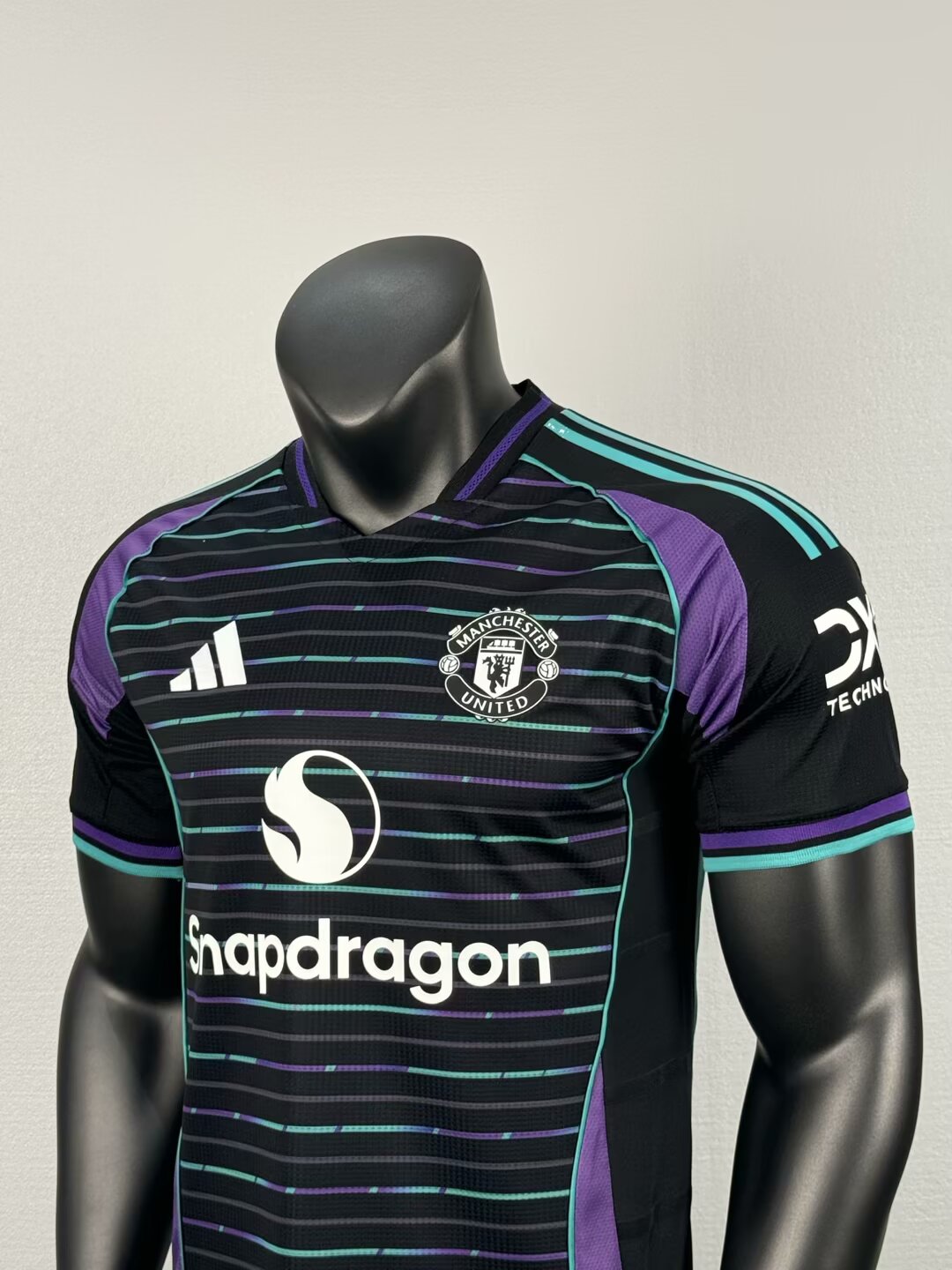 25-26 Manchester United training kit - player version