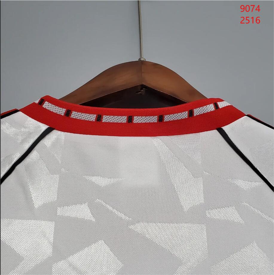 1990/91 Manchester United Away Retro Jersey 1:1 Thai Quality - Fans Edition