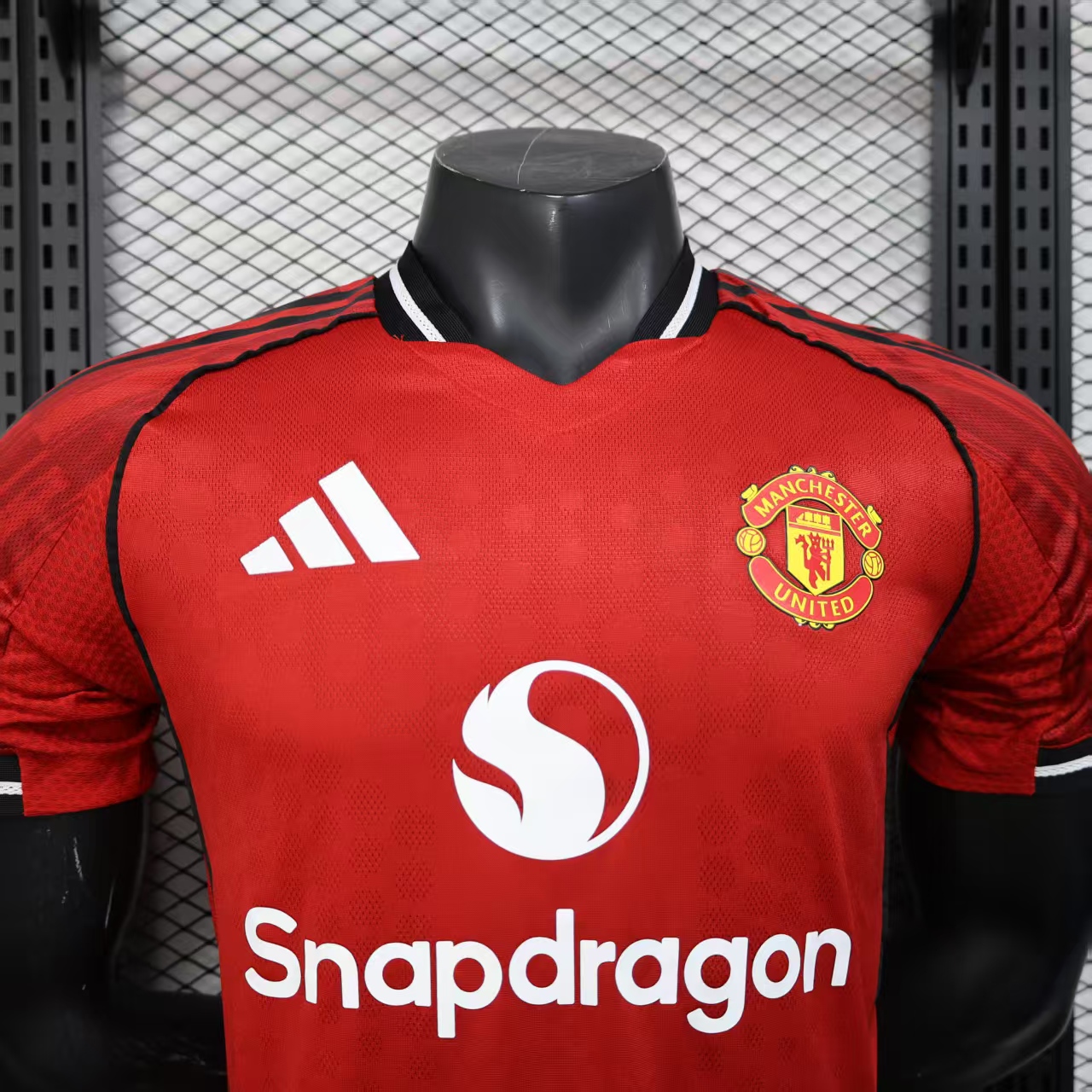 2025-26 Manchester United Home Jersey - Player Edition