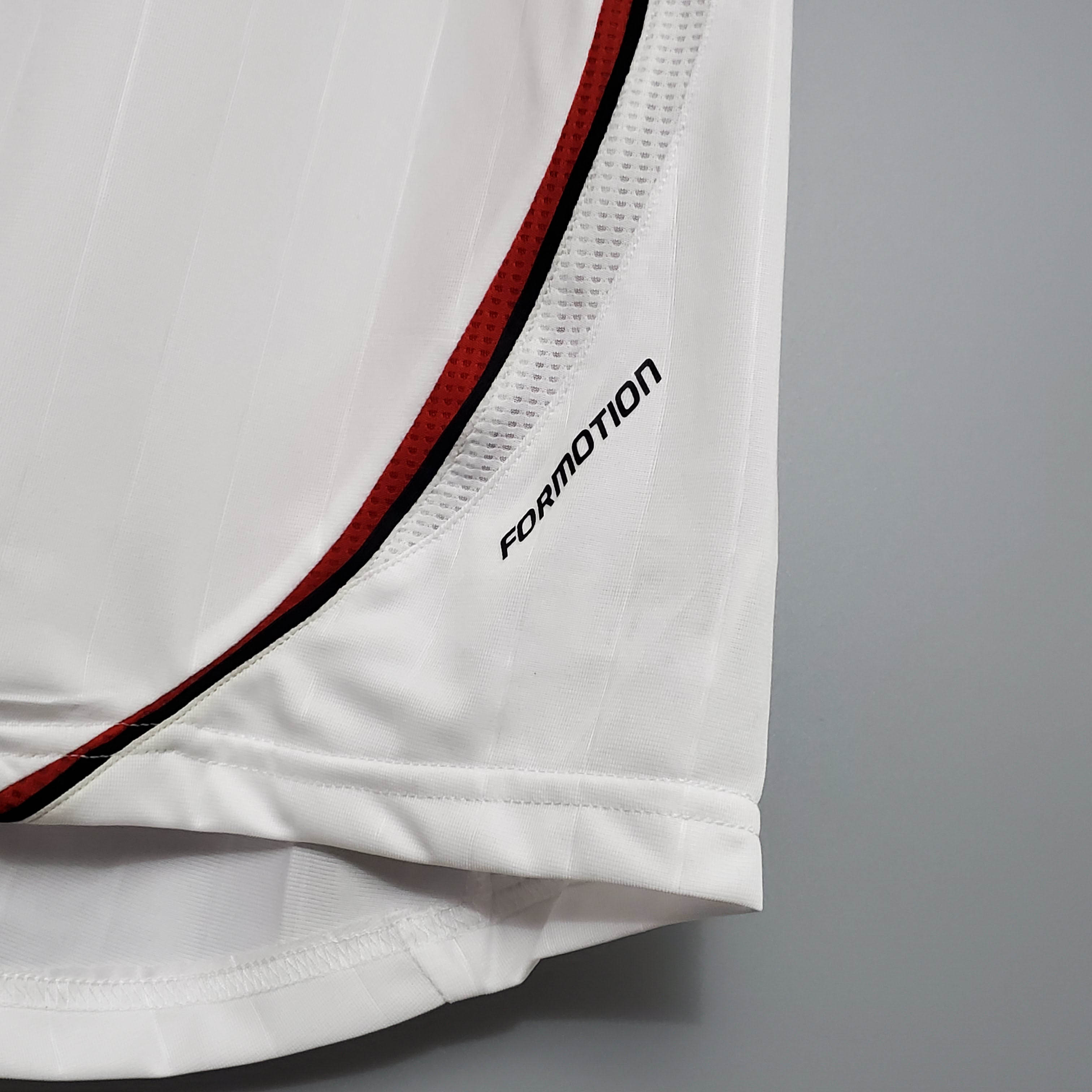 2006/07 AC Milan Away Retro Shirt - Fans Edition