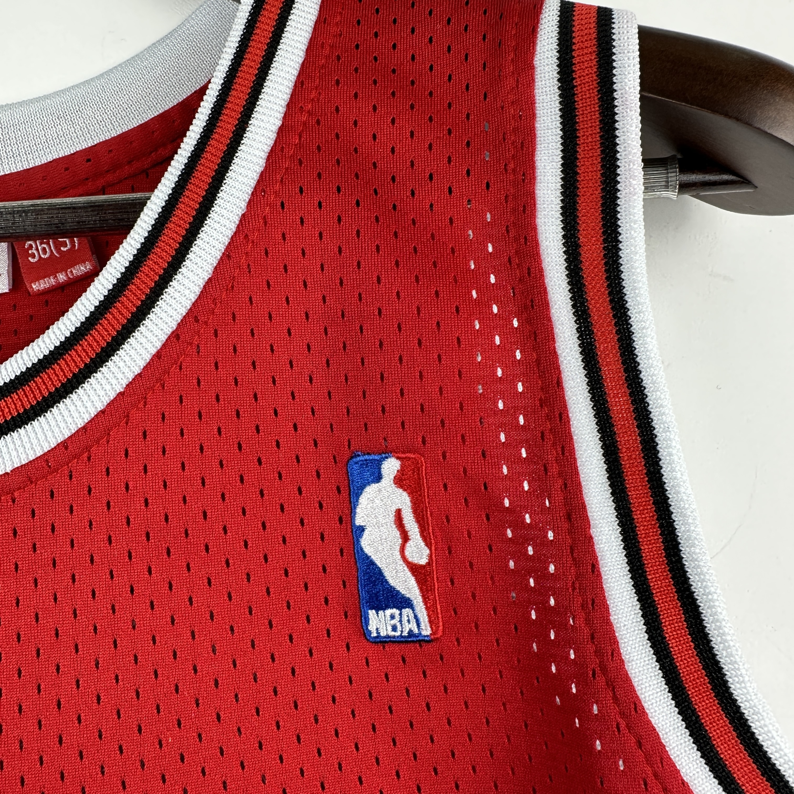 Embroidered MN retro jersey, Bulls 97/98 season, red, No. 91, Rodman