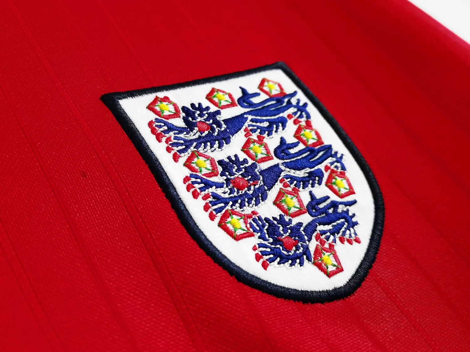 1984-1987 England away retro jersey