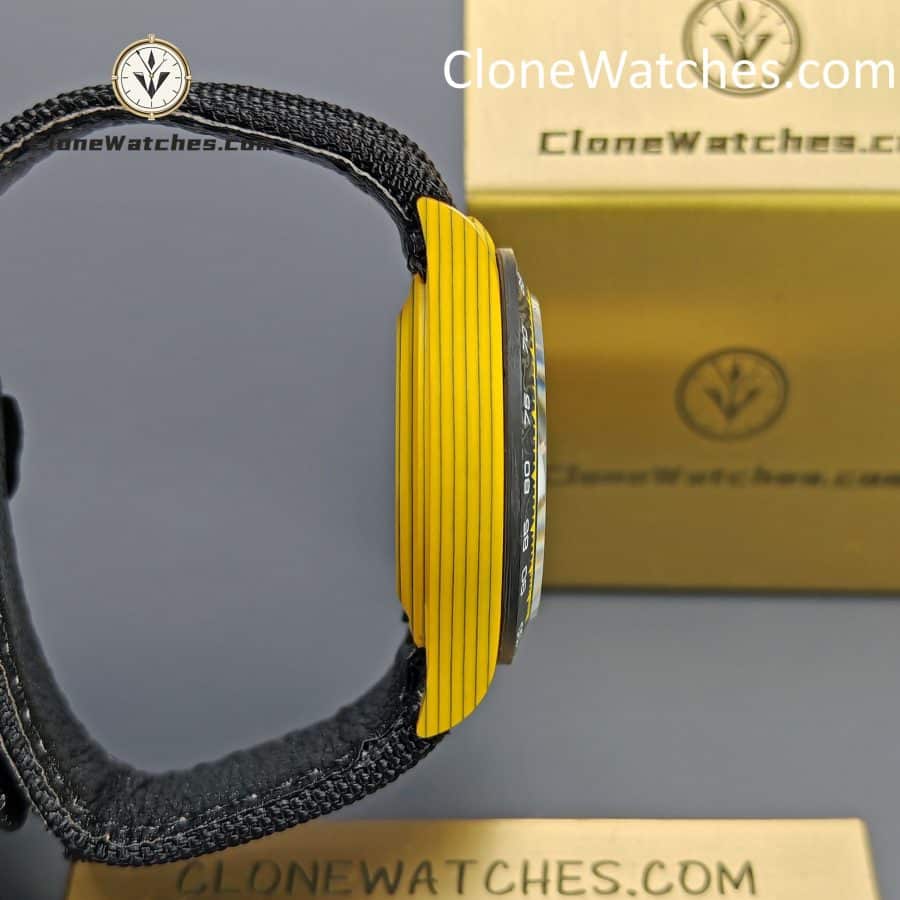 Modified Super Clone Watches 1:1 DiW Rolex Daytona Carbon Fiber BUMBLEBEE