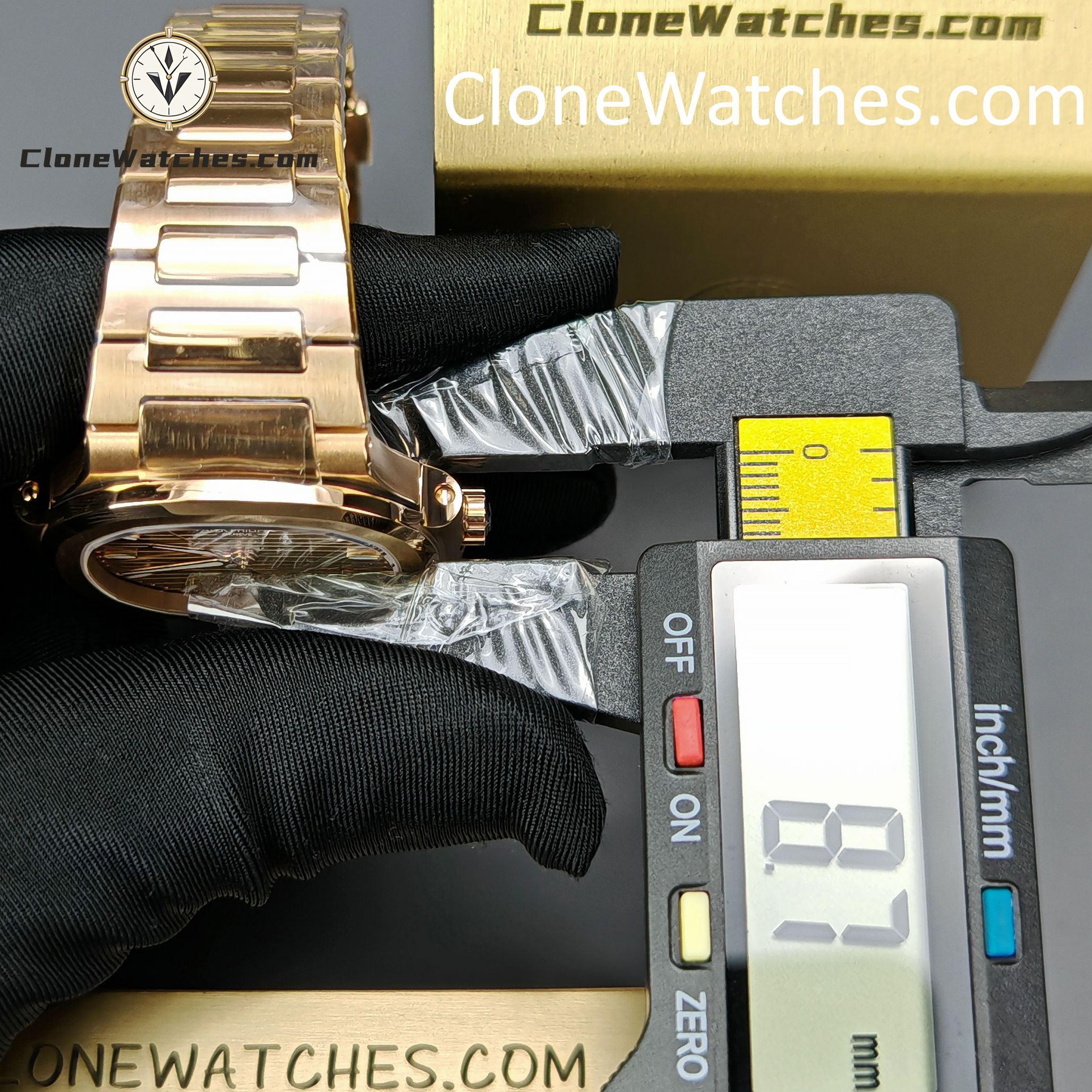 Patek Philippe Super Clone Watches 1:1 Nautilus Rose Gold 7118/1R-010 35.2 mm