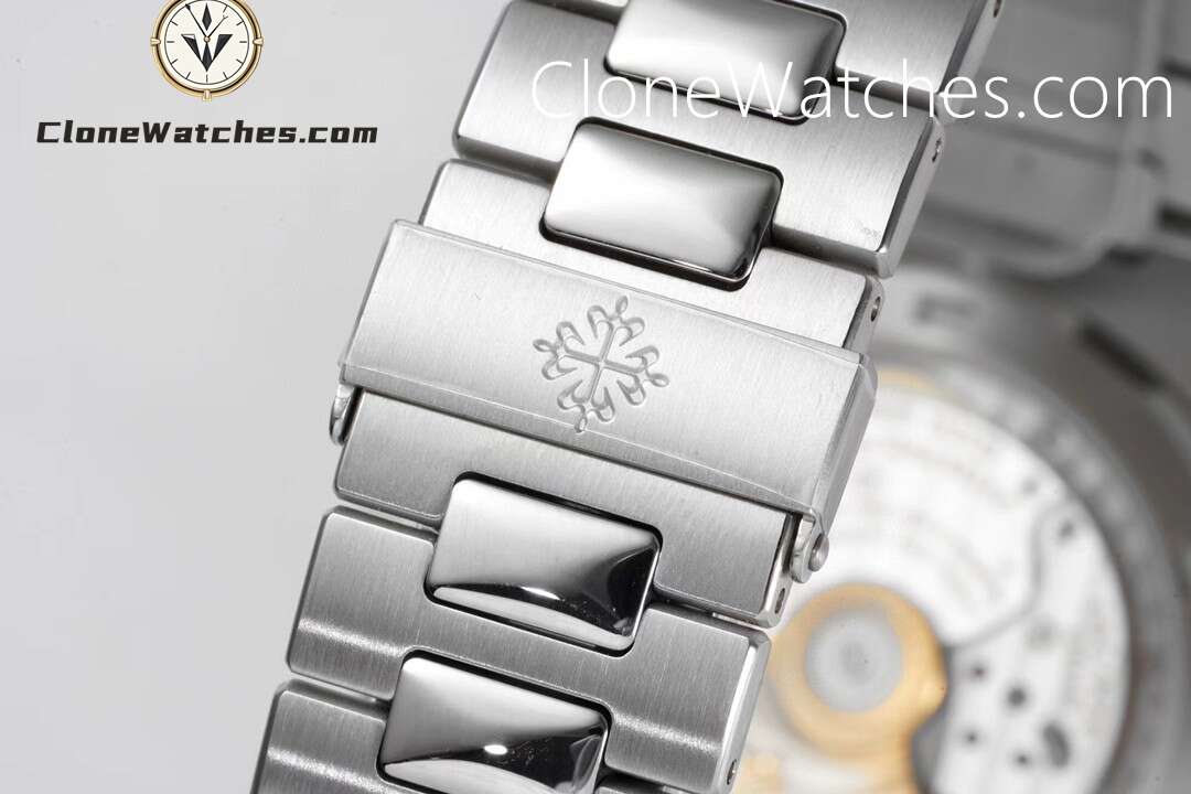 Patek Philippe Super Clone Watches 1:1 Nautilus 5713 White DIal Diamond